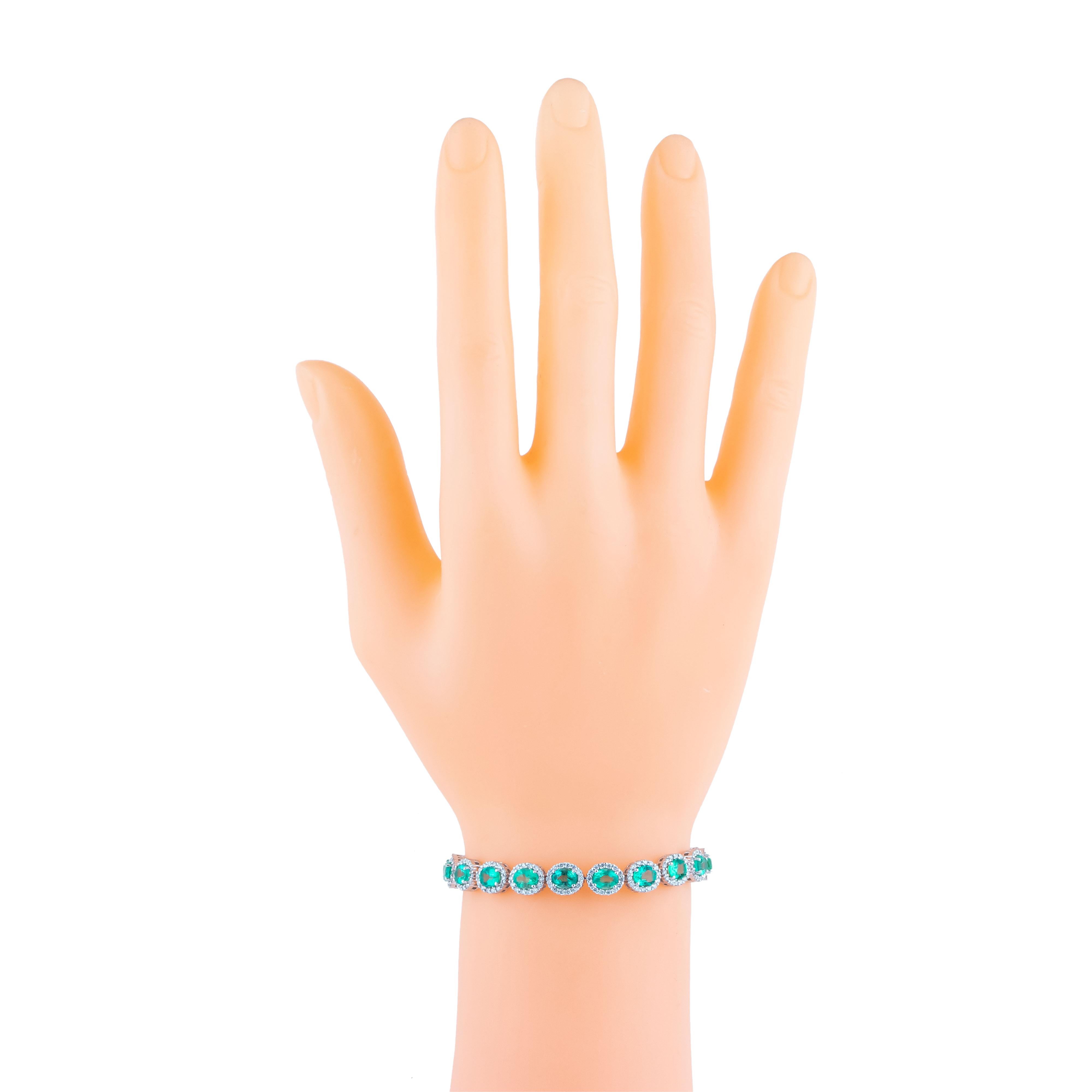 Bracciale tennis in oro 18 carati con smeraldo e diamanti da 9,93 carati In condizioni Nuovo in vendita a Jaipur, IN