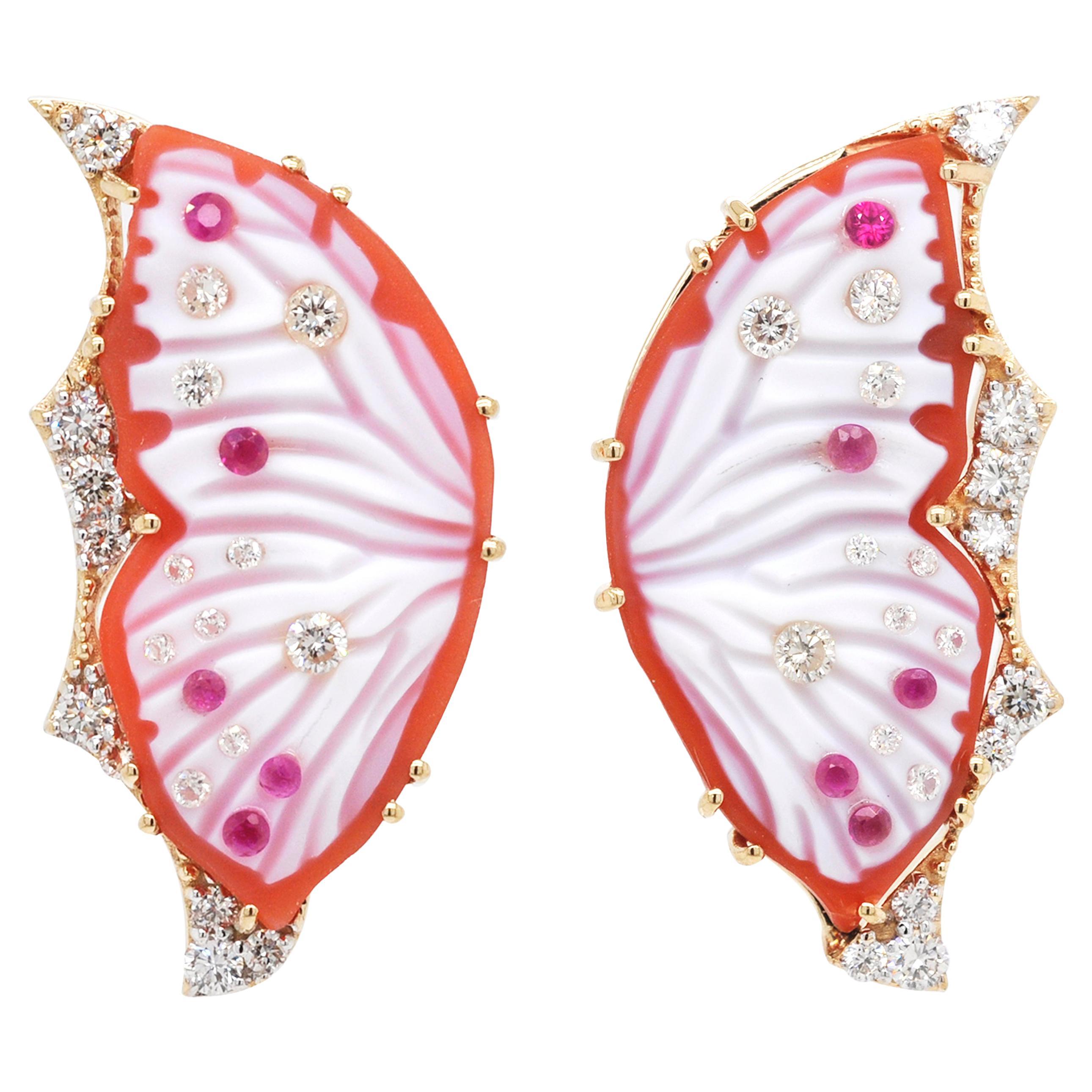 18 Karat Gold Agate Butterfly Carving Ruby Diamond Contemporary Stud Earrings For Sale