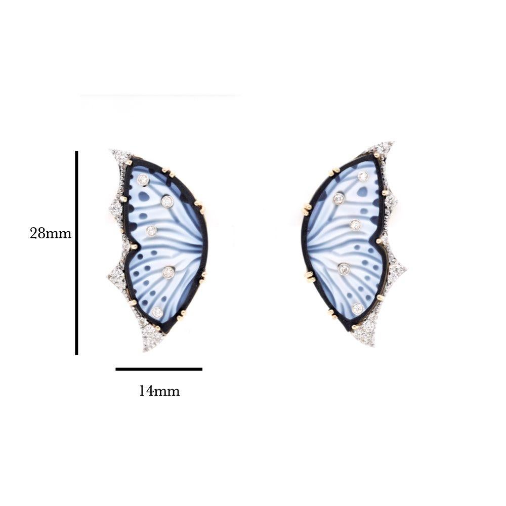 Brilliant Cut 18 Karat Gold Agate Butterfly Carving Diamond Contemporary Stud Earrings For Sale