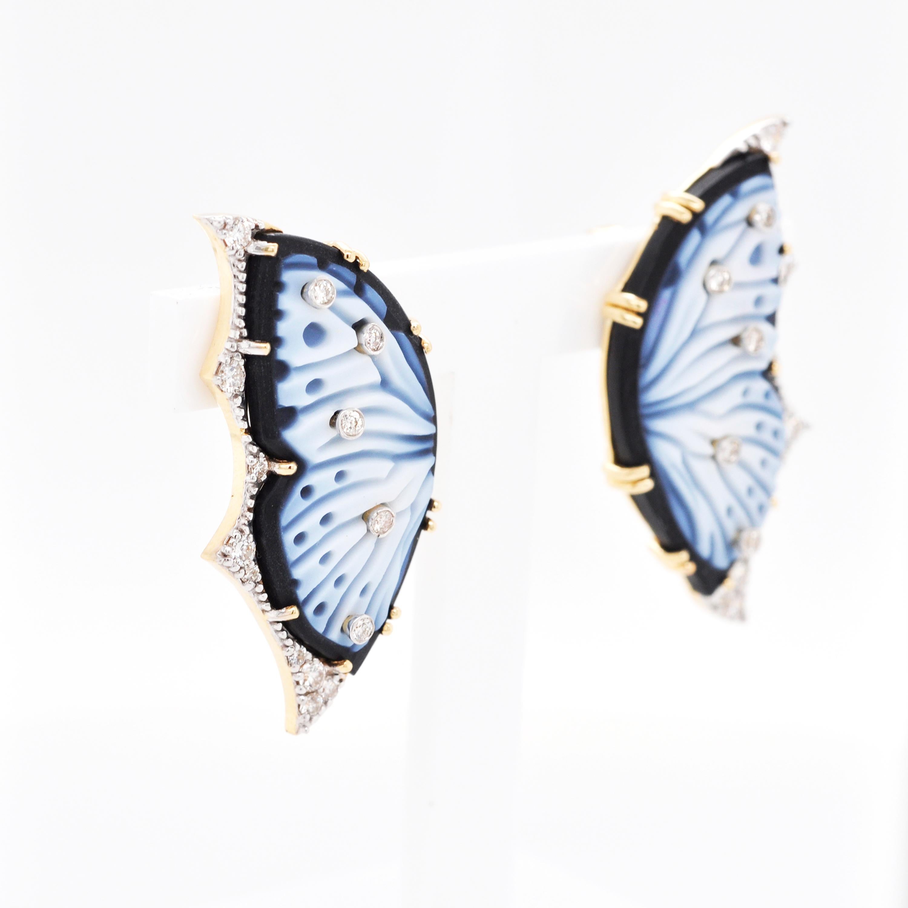 18 Karat Gold Agate Butterfly Carving Diamond Contemporary Stud Earrings For Sale 4