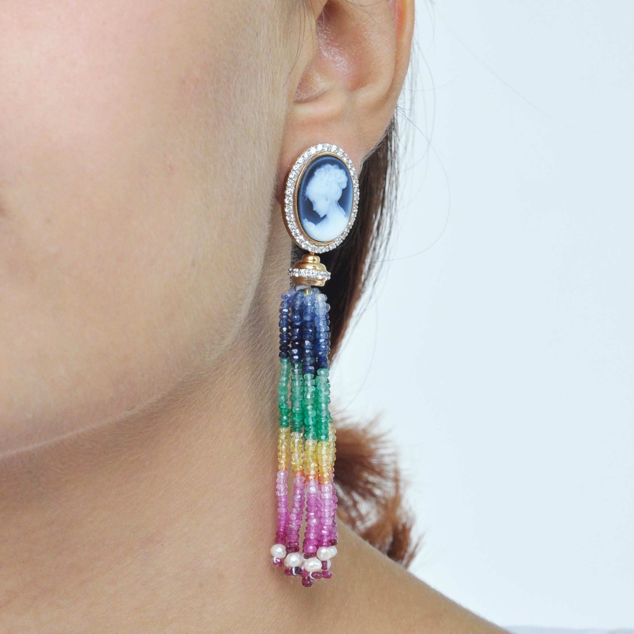 Orecchini in oro 18 carati con cammeo d'agata staccabili con zaffiro arcobaleno e diamante a nassa in vendita 2