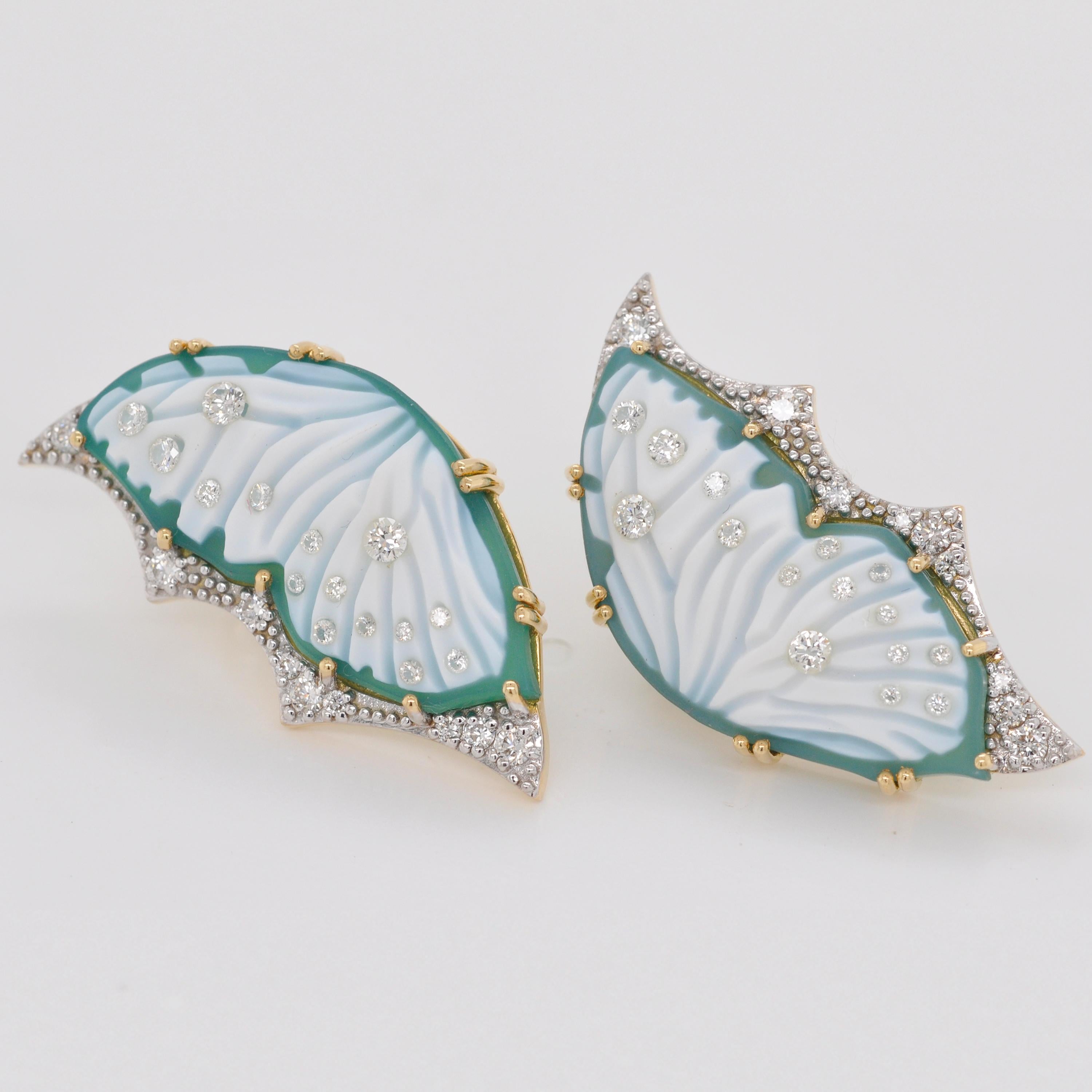 18 Karat Gold Agate Green Butterfly Carving Diamond Contemporary Stud Earrings 4