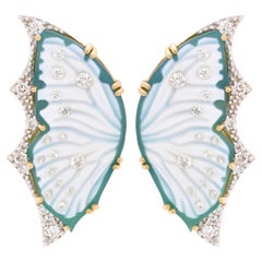 18 Karat Gold Agate Green Butterfly Carving Diamond Contemporary Stud Earrings