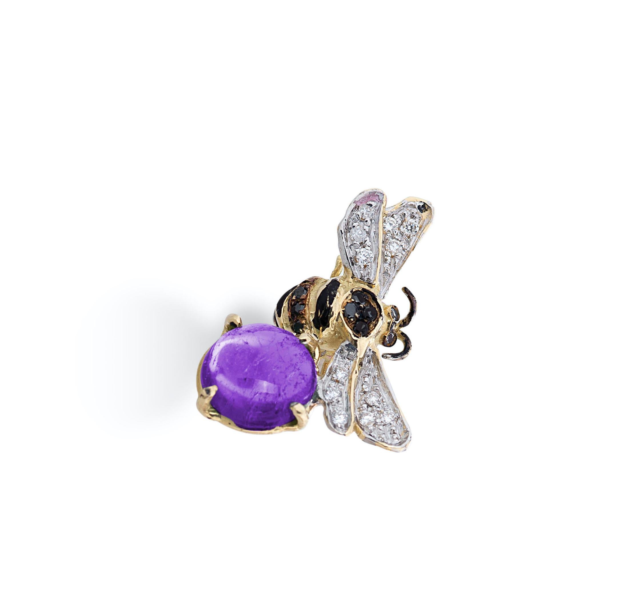 Round Cut 18 Karat Gold Amethyst 0.16 Karat White & 0.18 Black Diamond Bees Stud Earrings For Sale