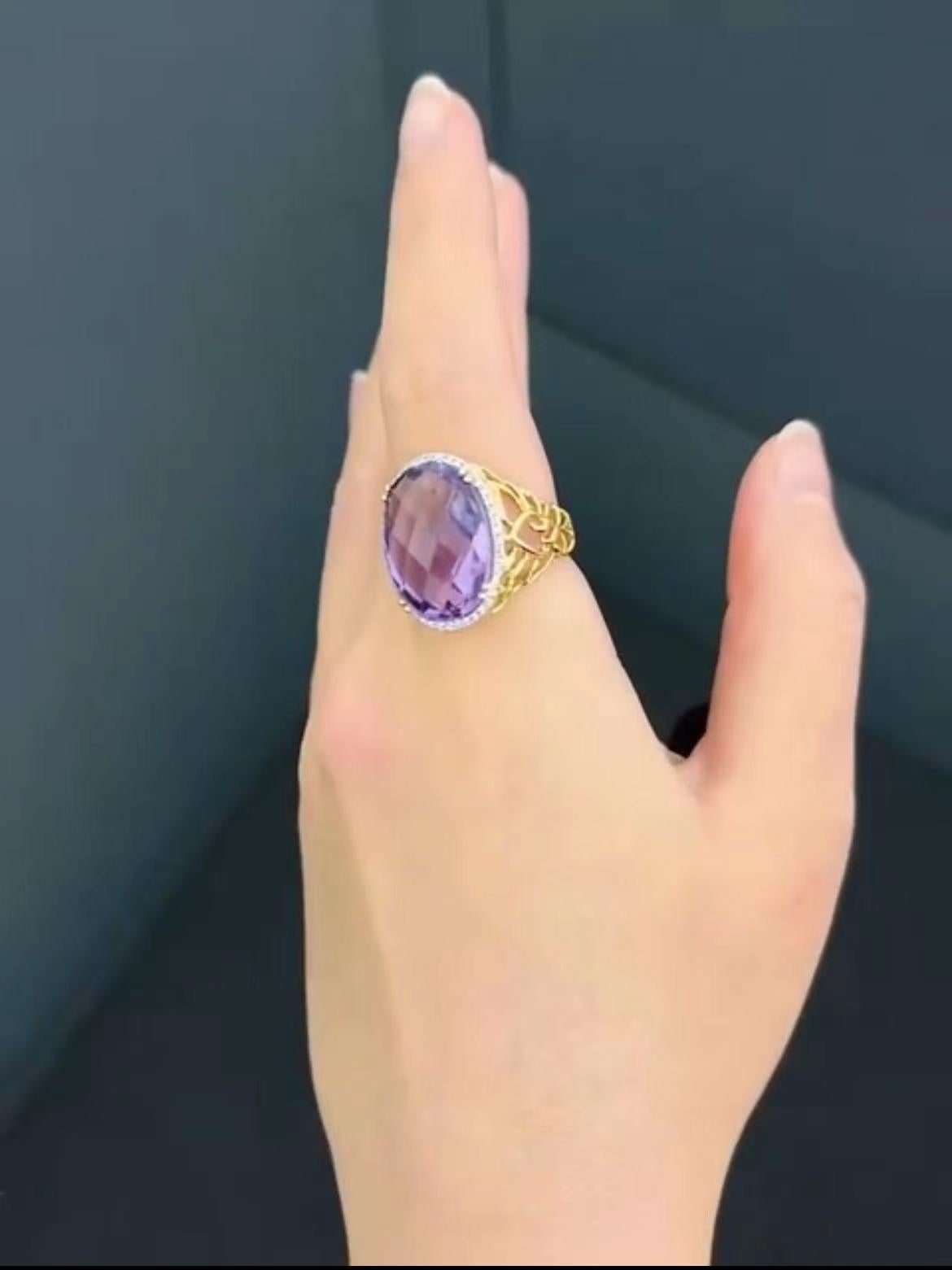 18 Karat Gold Amethyst and Diamond Ring In New Condition For Sale In Macau, MO