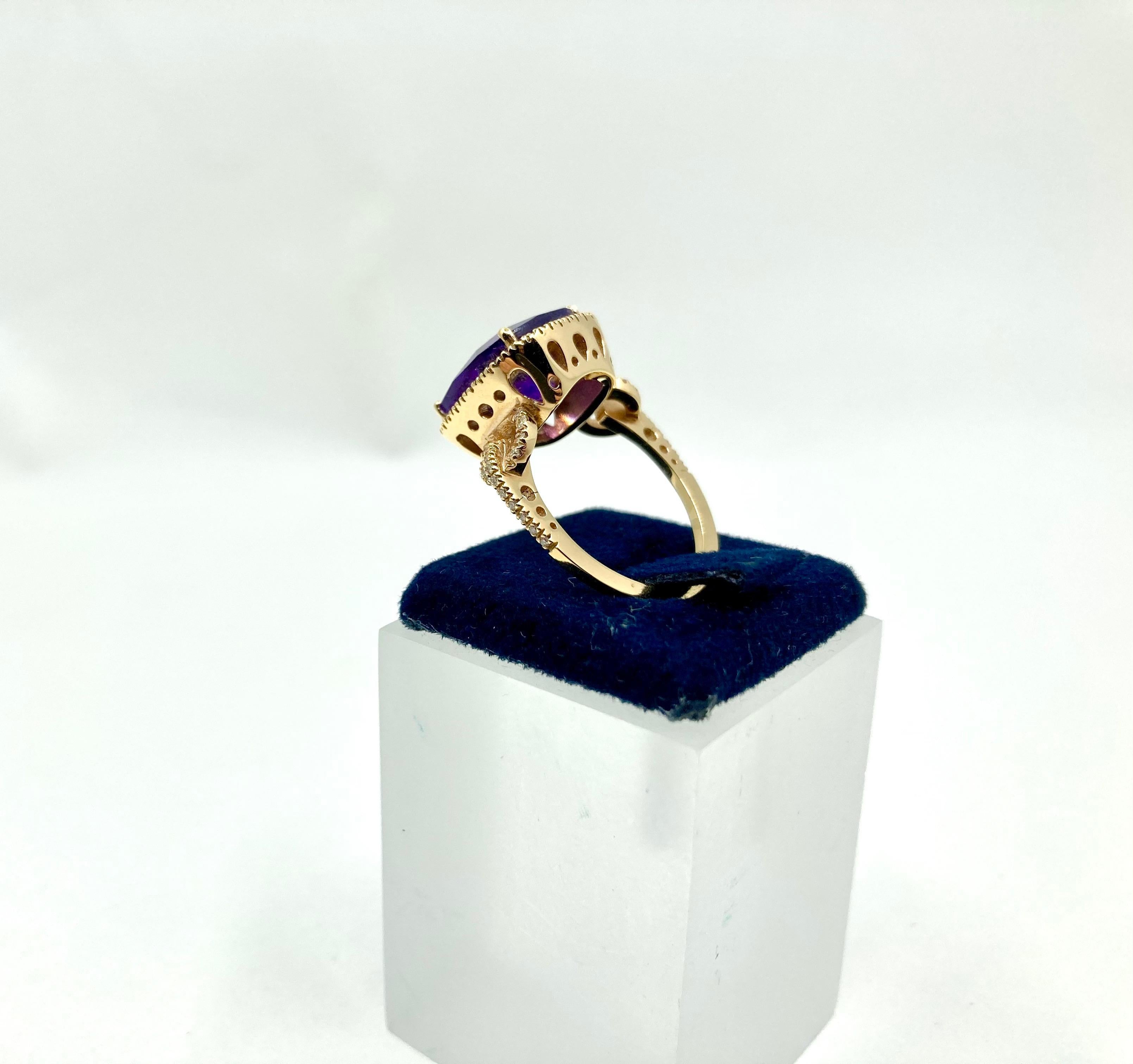 18 Karat Gold Amethyst and Diamonds Italian Ring In New Condition For Sale In Valenza, IT