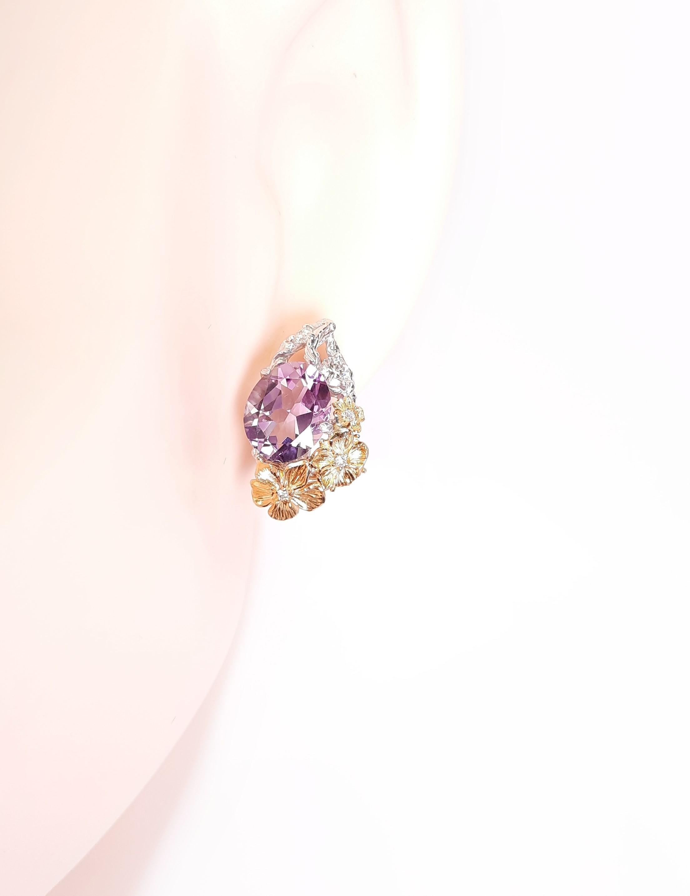 18 Karat Gold Amethyst Diamond Floral Earrings In Excellent Condition For Sale In Hong Kong, HK