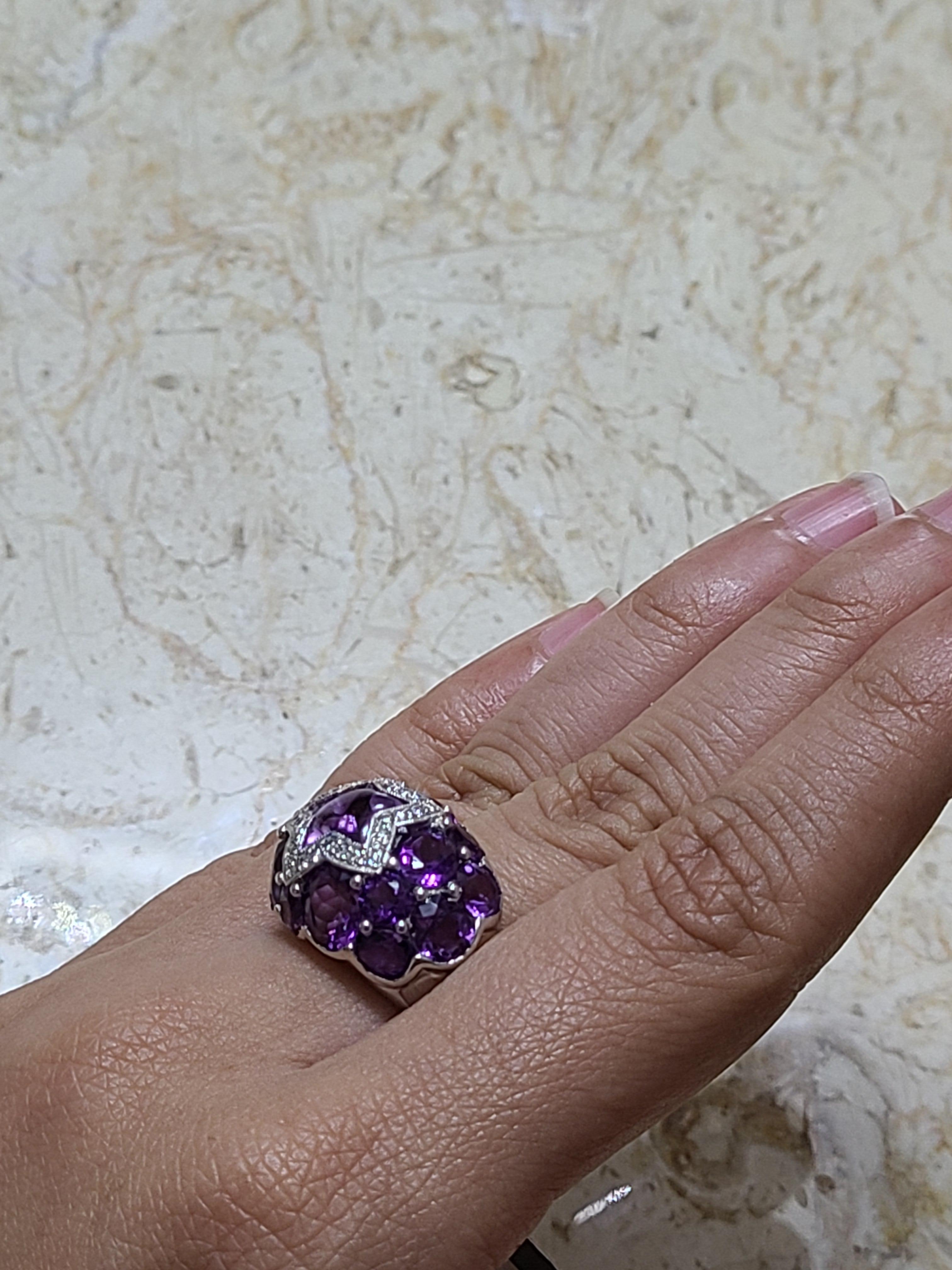 18 Karat Gold Amethyst Ring with Diamonds For Sale 1