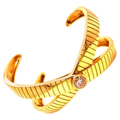 18 Karat Gold Ancient X Symbol Bracelet for Your Wrist