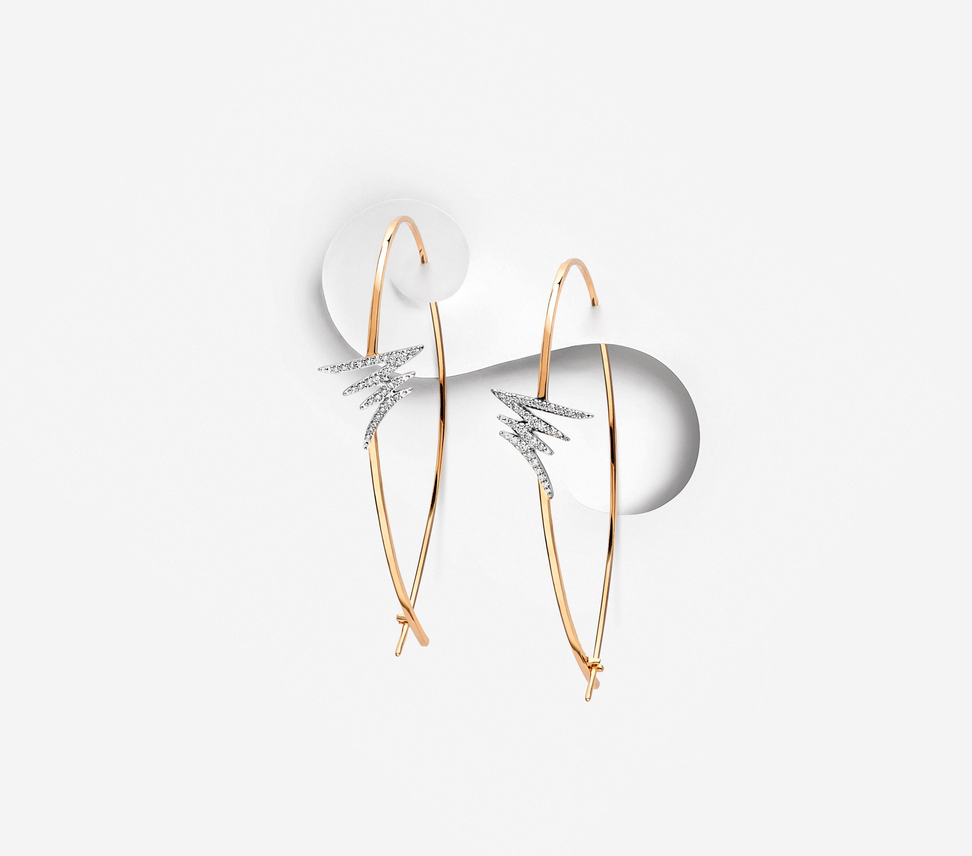 Contemporary Alessa Nexus Earrings 18 Karat White Gold Signature Collection For Sale