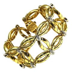 18 Karat Gold and 1.08 Carat Diamond Bracelet, circa 1950