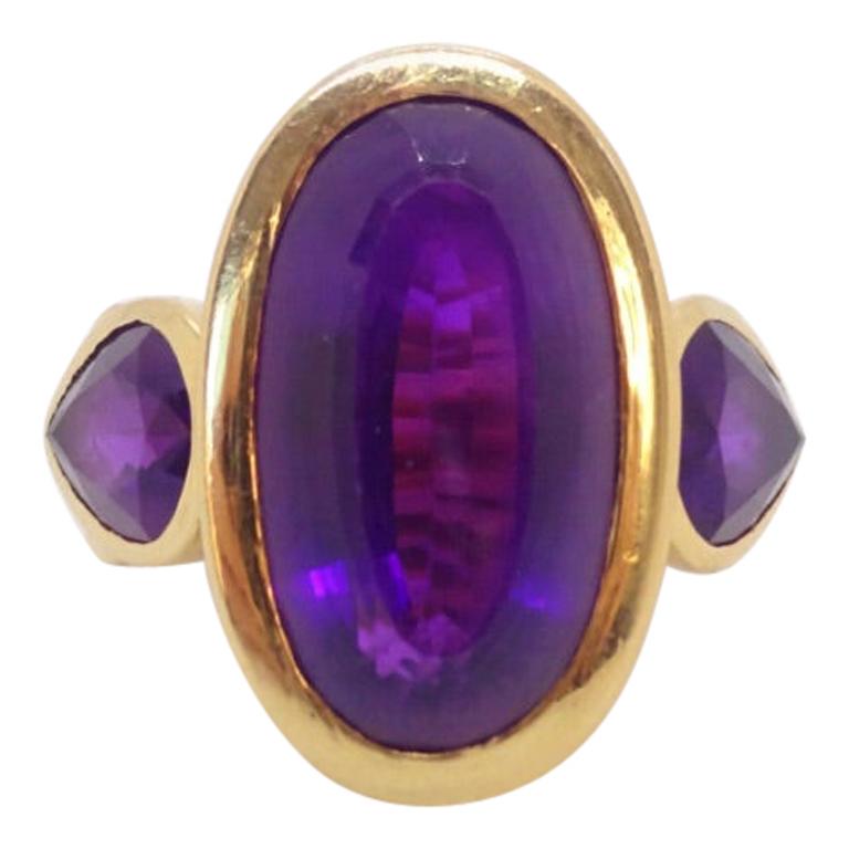 18 Karat Gold and Amethyst Ring, circa 1970 For Sale