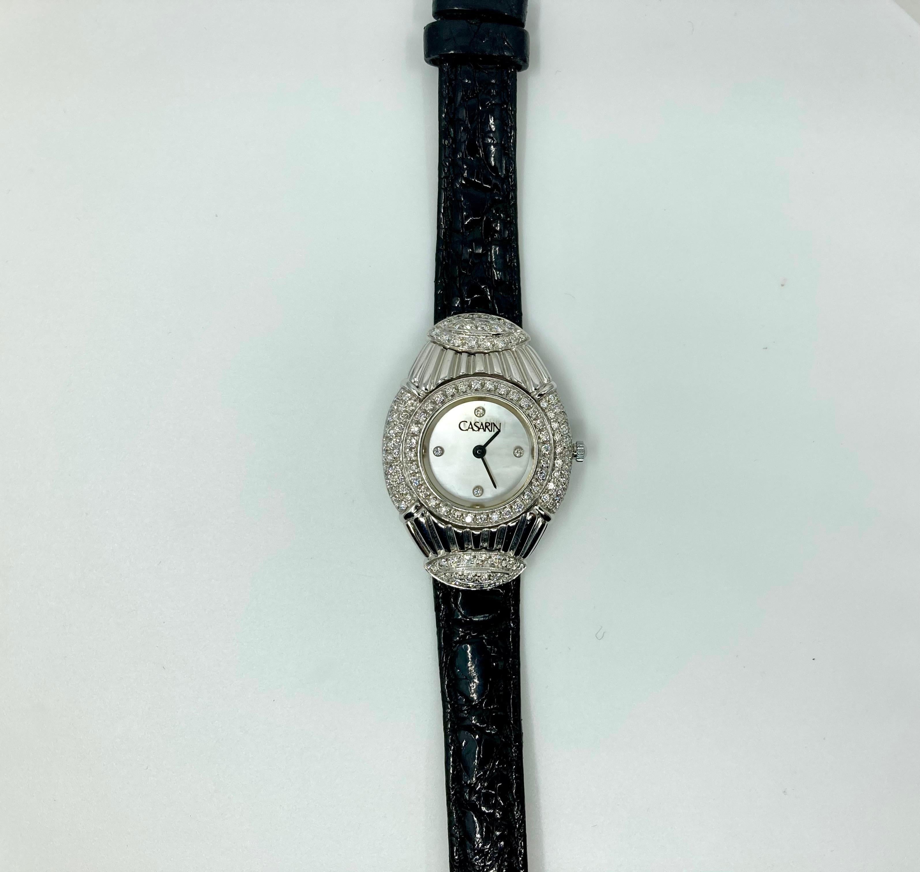 Brilliant Cut 18 Karat Gold and Diamonds Wristwatch, with Leather Bracelet For Sale