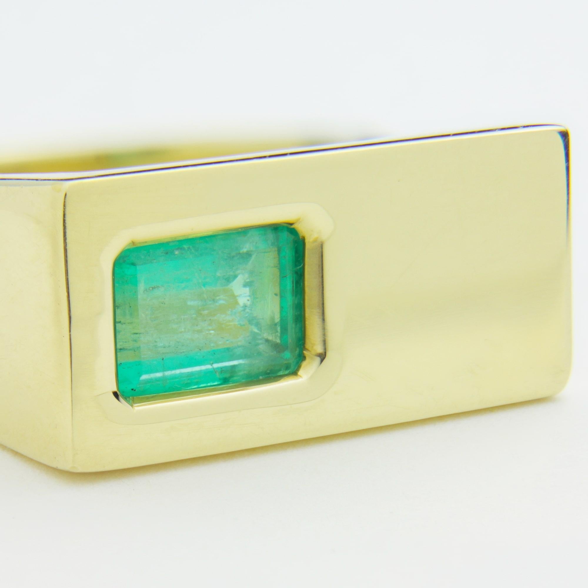 18 Karat Gold and Emerald Modernist Men's Ring 1