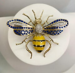 Vintage 18K Yellow Gold Bee Brooch with Enamel, Italy Circa 1970s