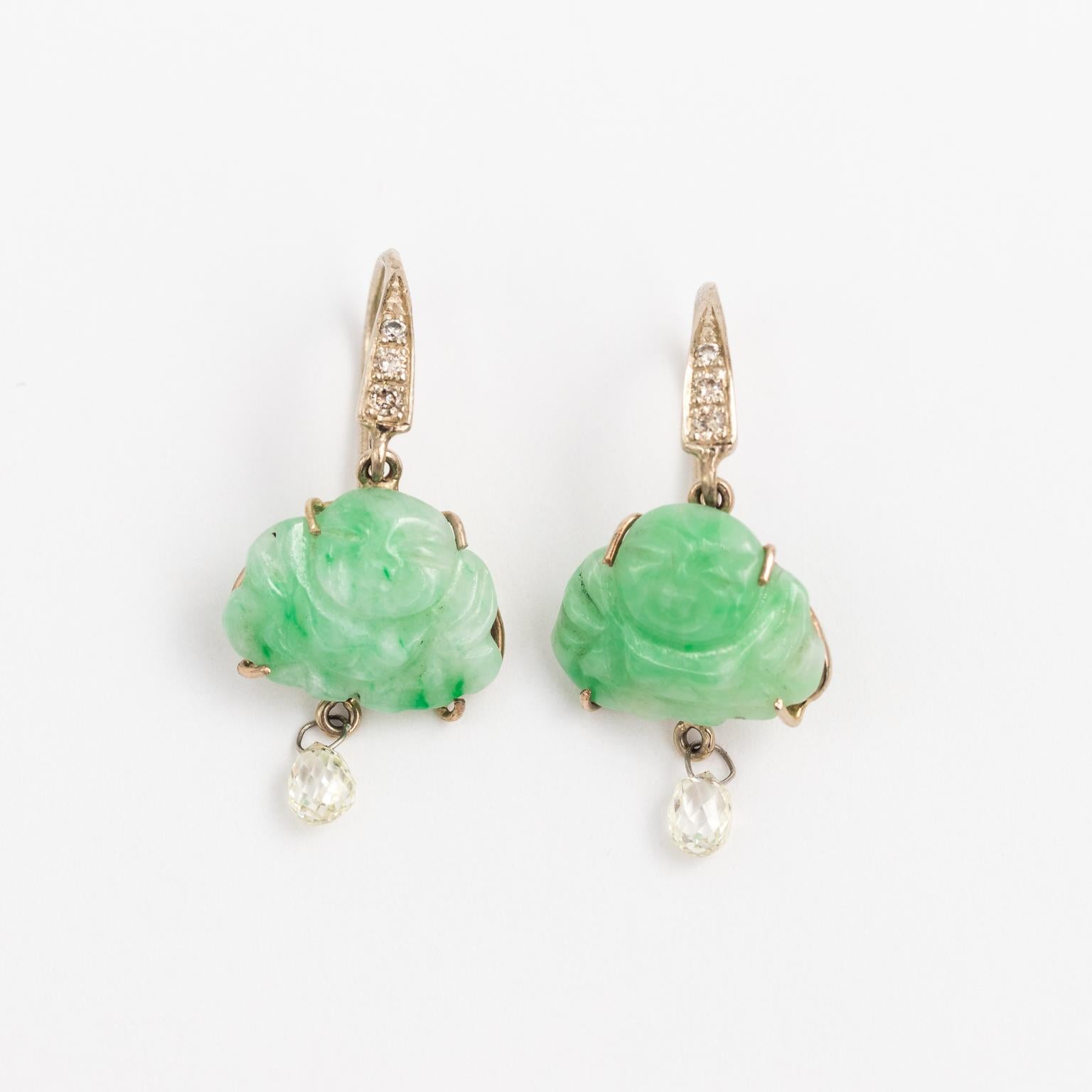 Contemporary 18 Karat Gold and Jade Earrings For Sale