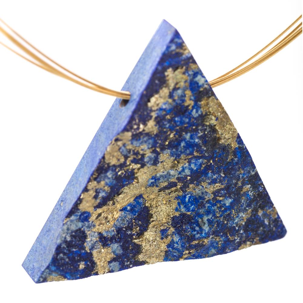 LAPIS LAZULI PENDANT Triangle on 18 Karat Yellow Gold Necklace For Sale 3