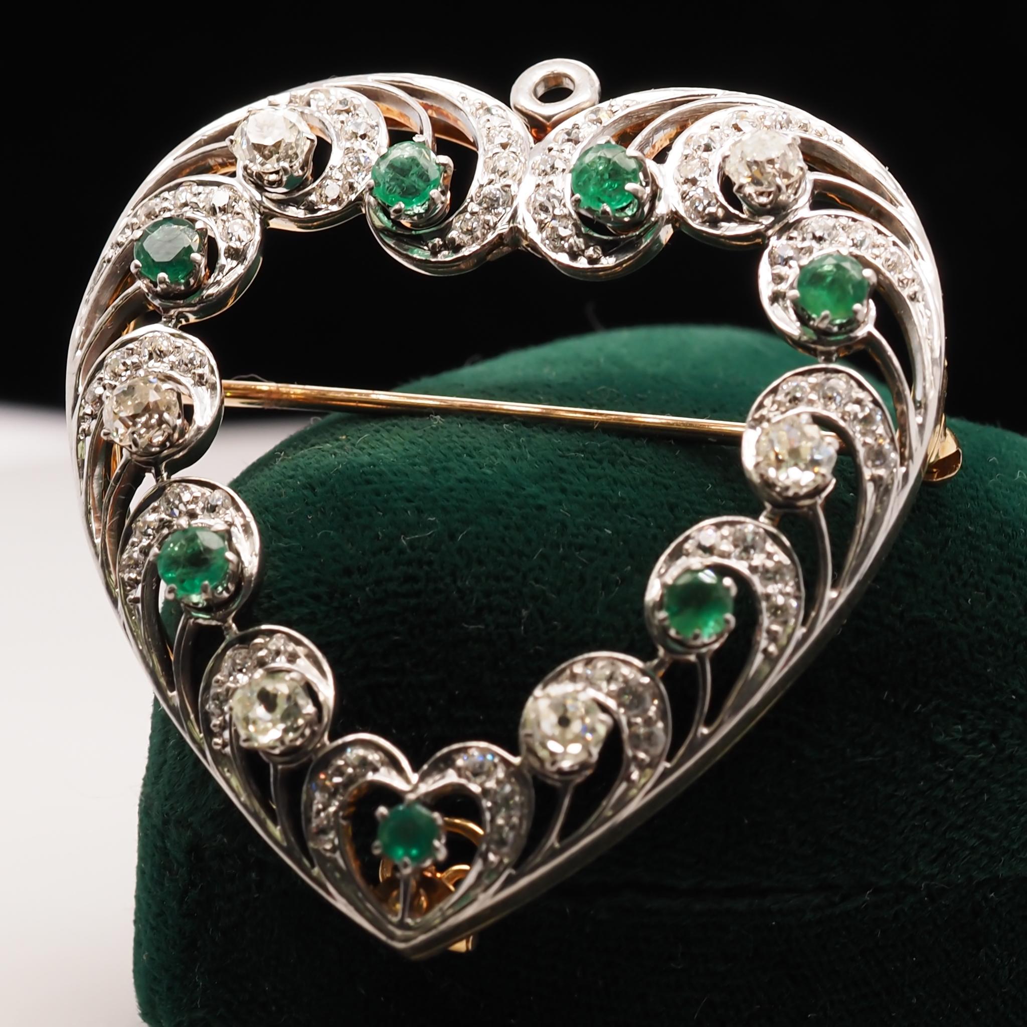 18 Karat Gold and Platinum Emerald Diamond Brooch Pendant For Sale 2