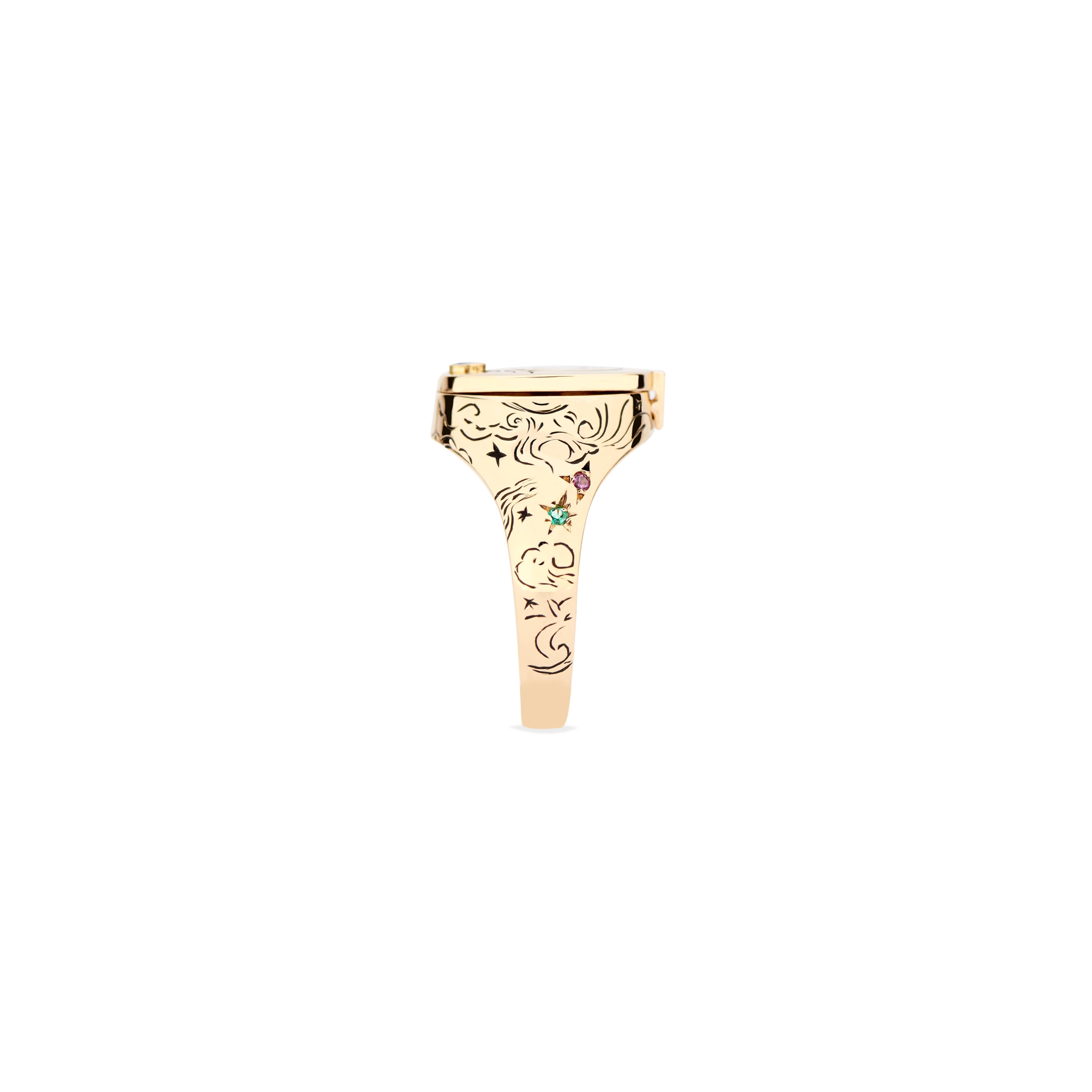 Round Cut 18 Karat Gold and Rainbow Sapphire Beacon Conservatory Signet Ring For Sale
