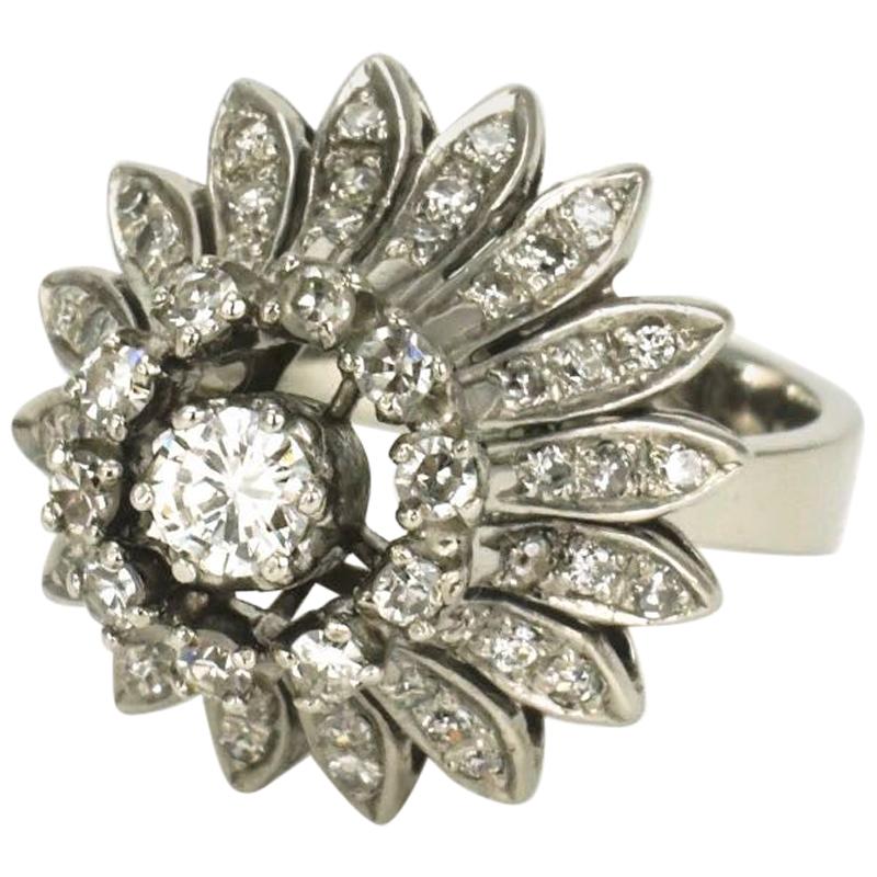18 Karat Gold and Silver Diamond Daisy Flower Ring, 1960s