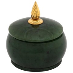 boîte ronde en or 18 carats et jade épinard avec couvercle de Piaget Geneve