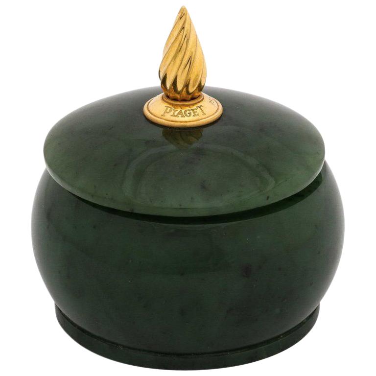 18 Karat Gold and Spinach Jade Round Box with Cover by Piaget Geneve at