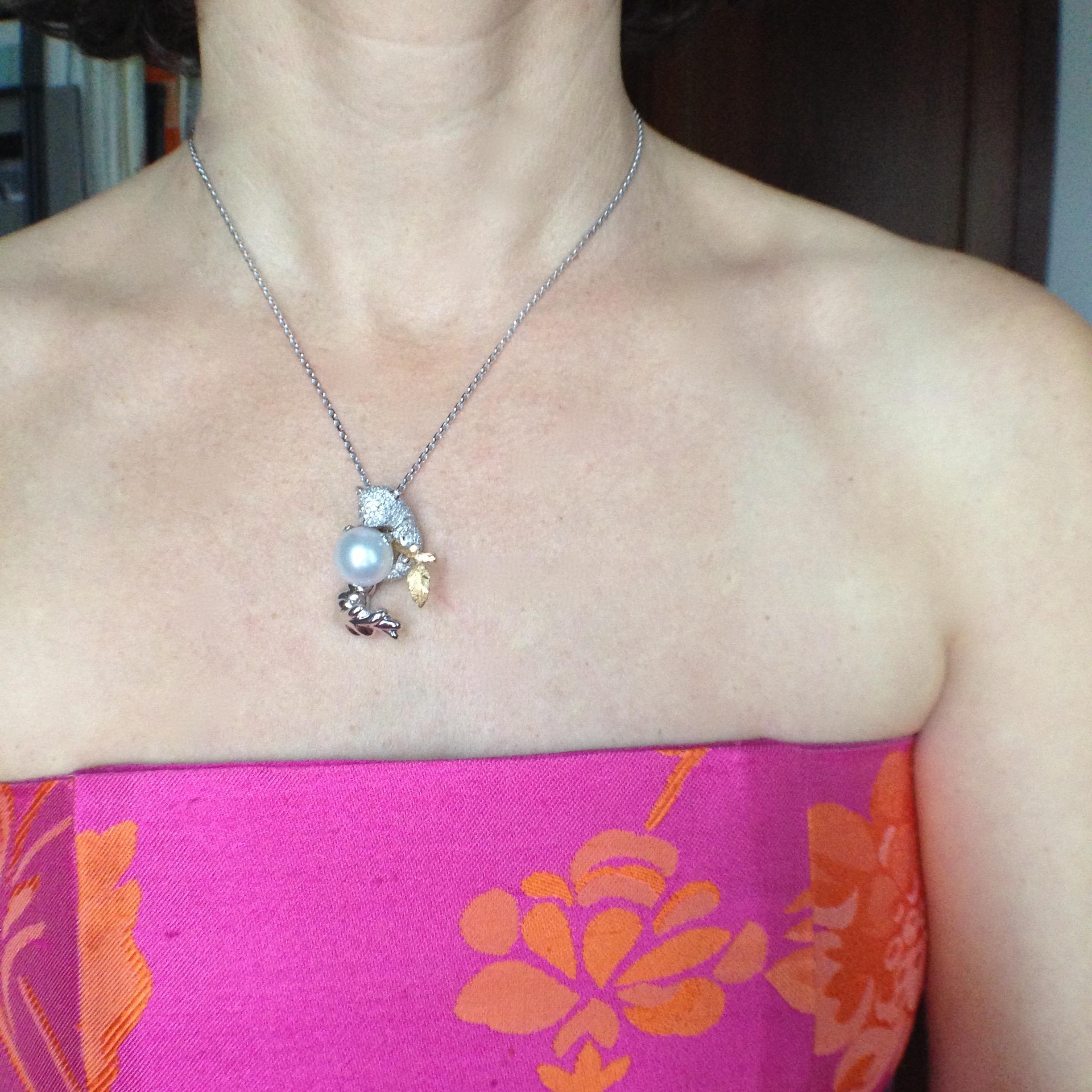 Petronilla 18Kt Gold Animal Stoat White Diamond SouthSea Pearl Pendant Necklace For Sale 2