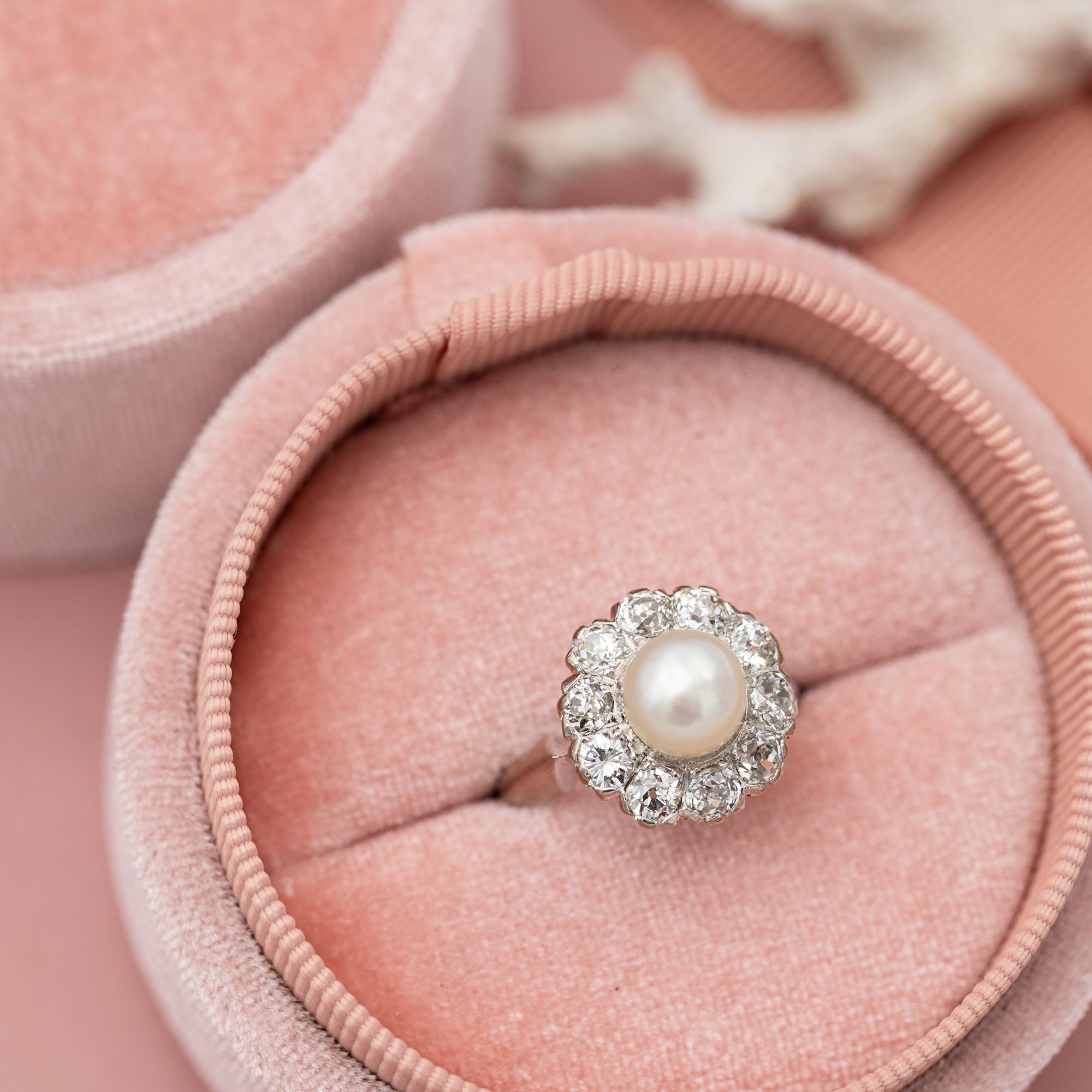 18 karat gold Antique pearl Engagement ring - Edwardian Old miner cut diamonds 6