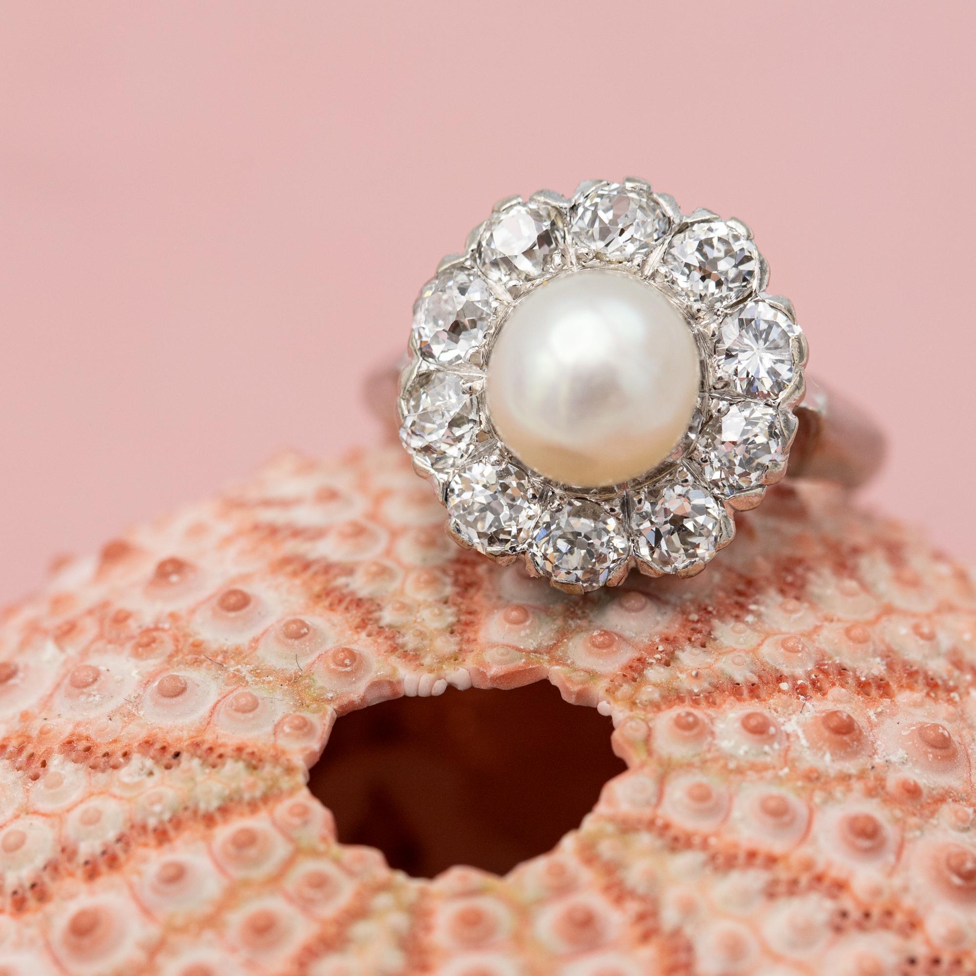 18 karat gold Antique pearl Engagement ring - Edwardian Old miner cut diamonds 7
