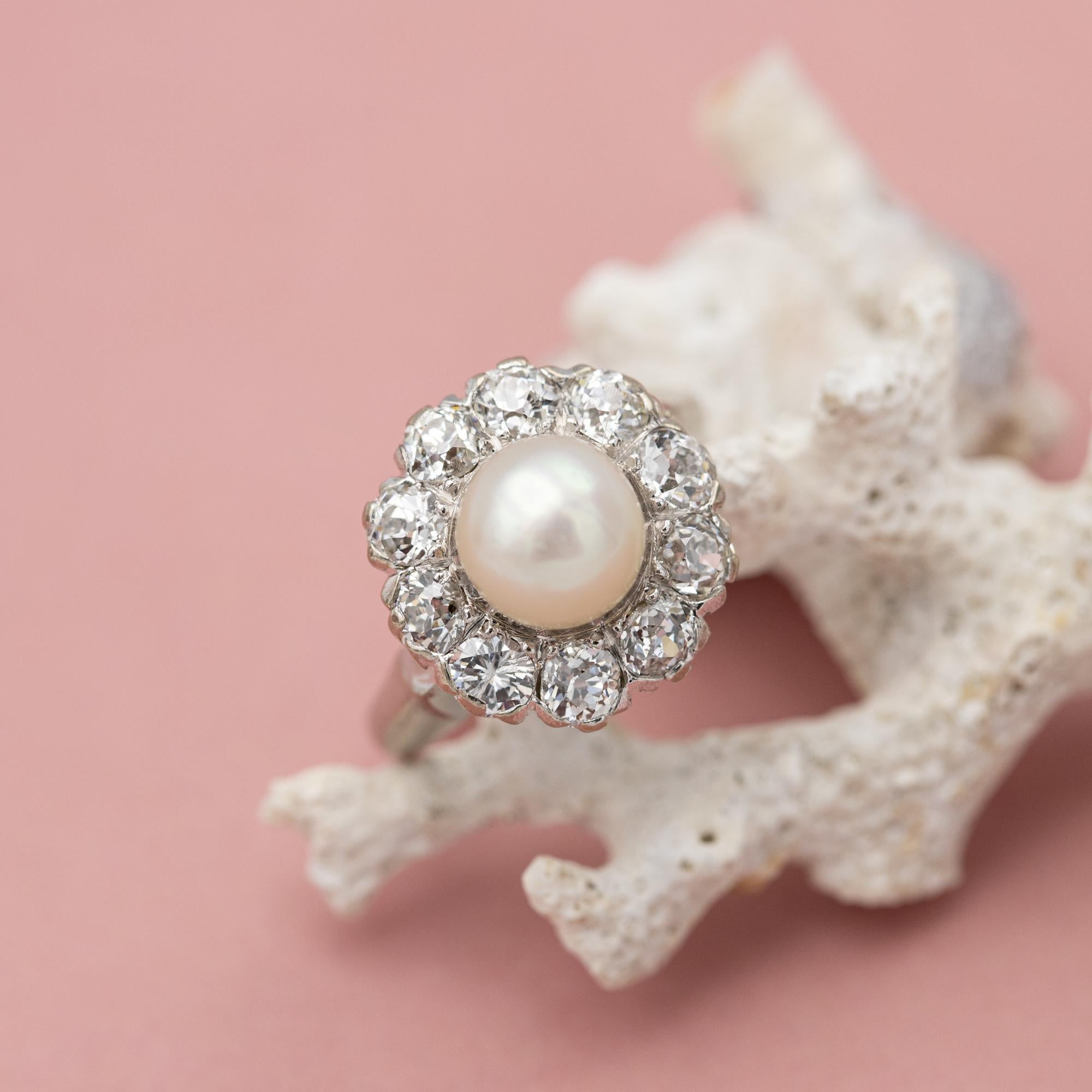 18 karat gold Antique pearl Engagement ring - Edwardian Old miner cut diamonds 10