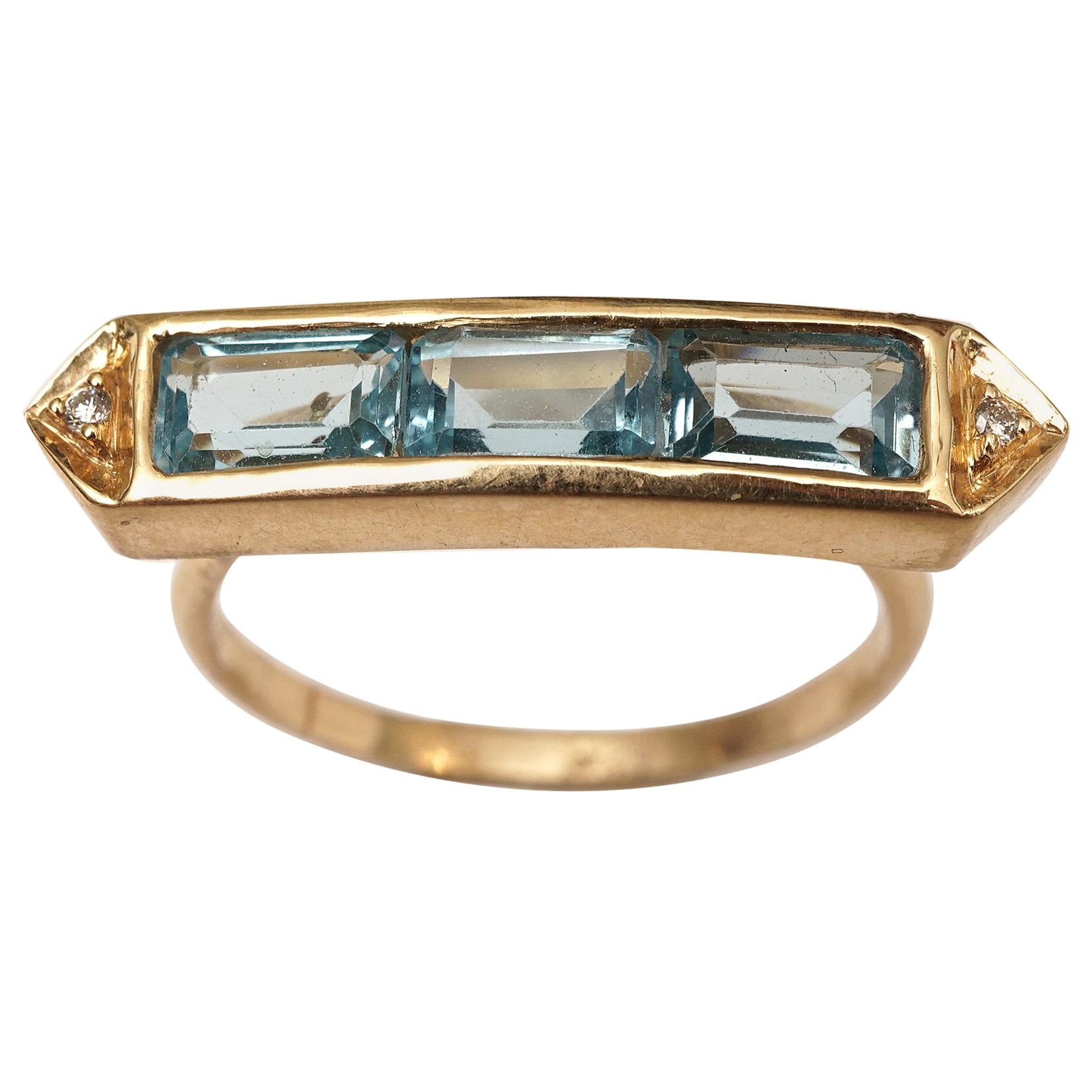18 Karat Gold, Aquamarine and Diamond Ring