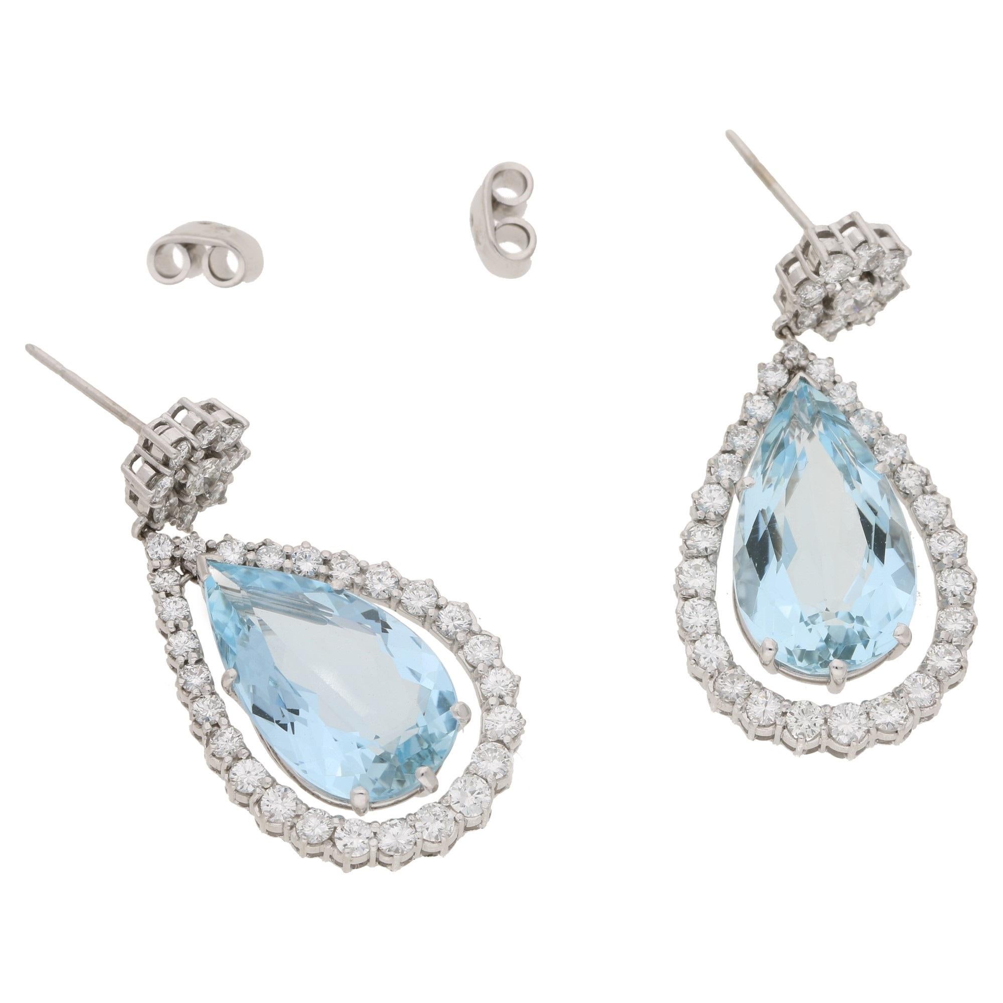 18 Karat Gold Aquamarine Diamond Drop Earrings In Excellent Condition In London, GB