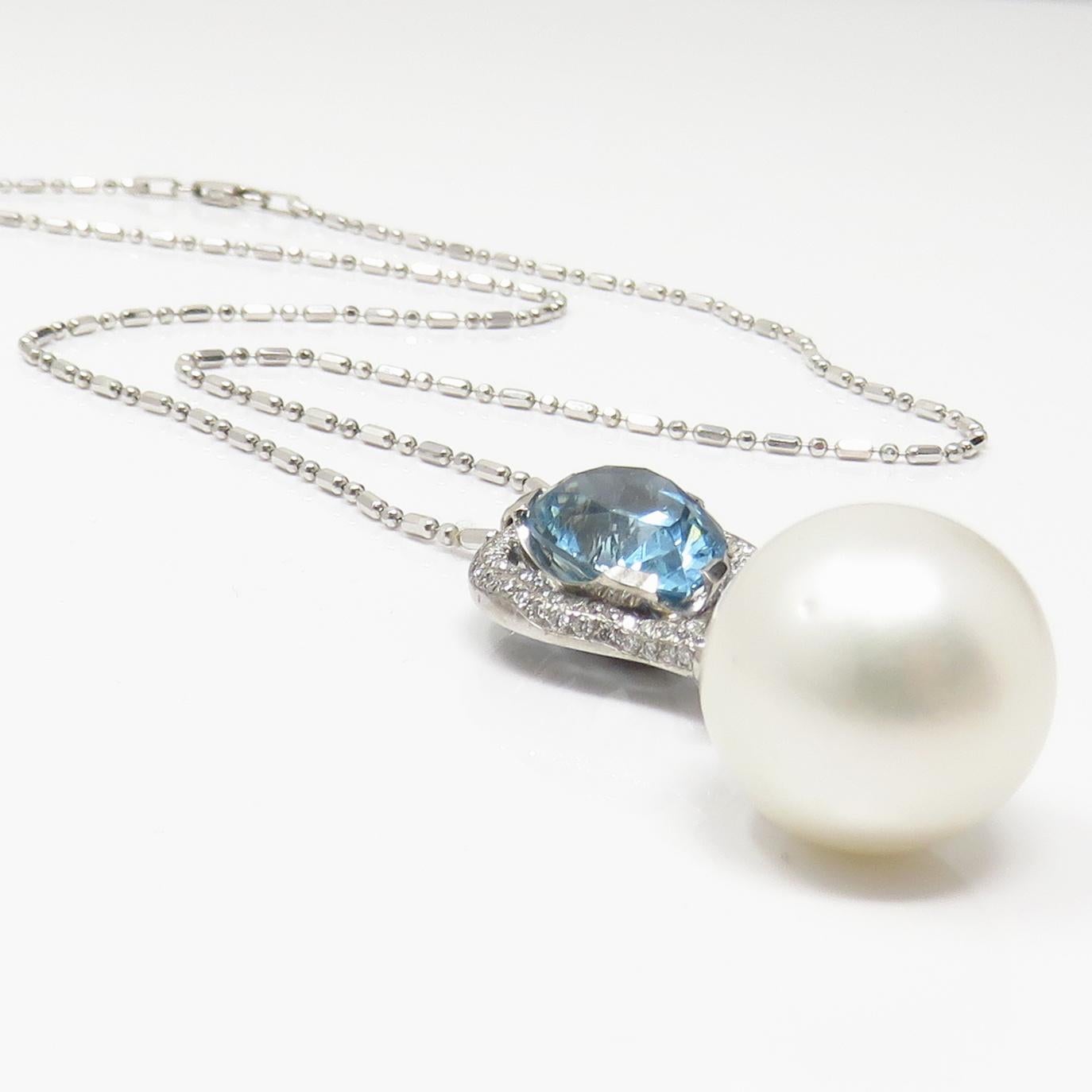18 Karat Gold Aquamarine South Sea Pearl VS Diamond Necklace Pendant 2