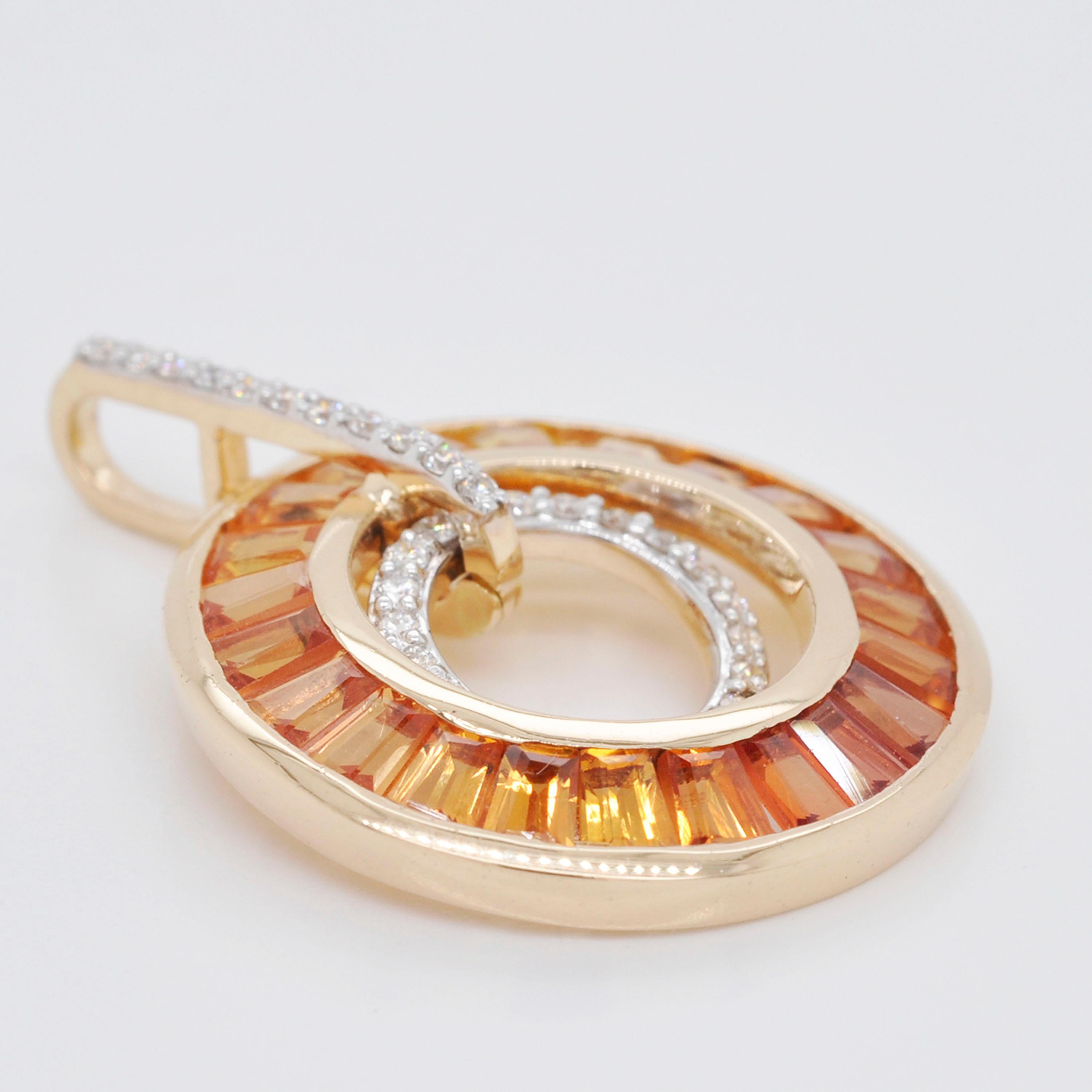 Set di orecchini pendenti in oro giallo 18 carati con zaffiro conico a forma di baguette in vendita 4