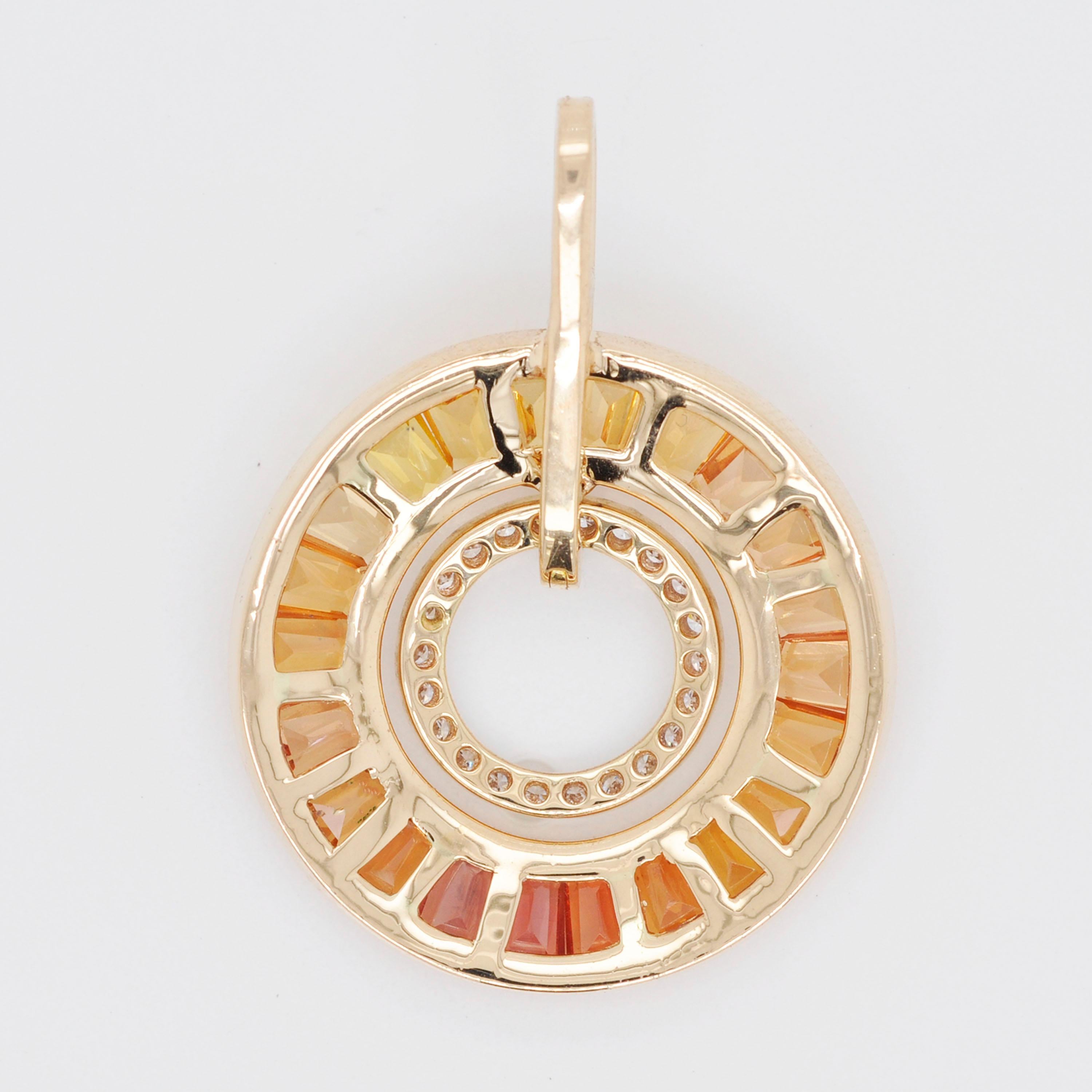 18 Karat Gold Art-Deco Yellow Sapphire Baguettes Circular Pendant Earrings Set For Sale 2