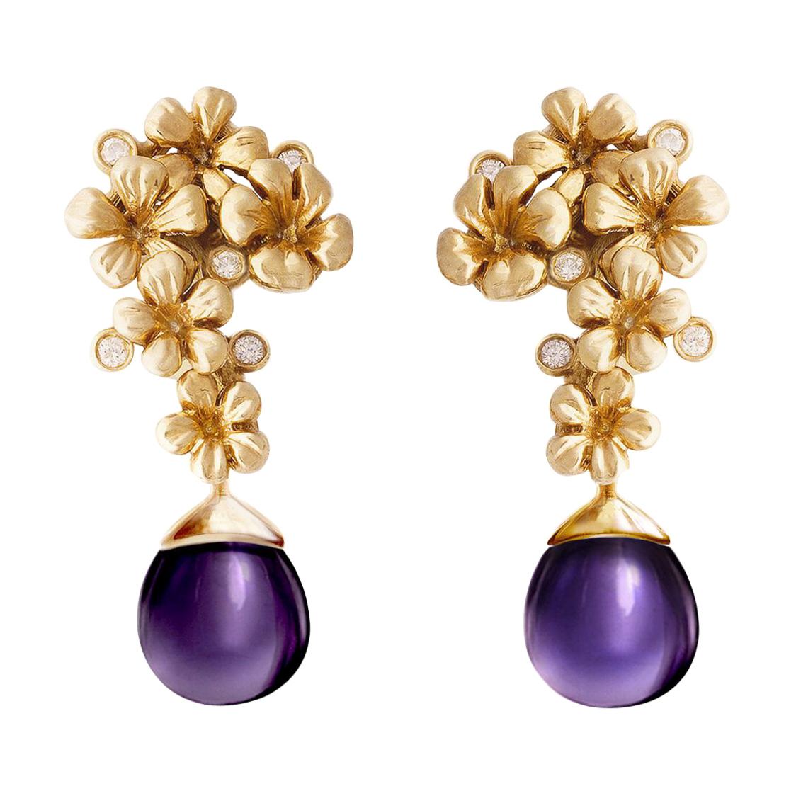 14 Karat Gold Modern Style Plum Blossom Cocktail Clip-On Earrings with Diamonds For Sale