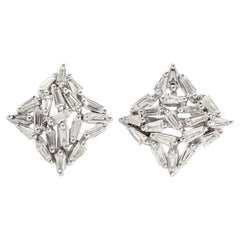 Clous d'oreilles en or 18 carats avec diamants baguettes