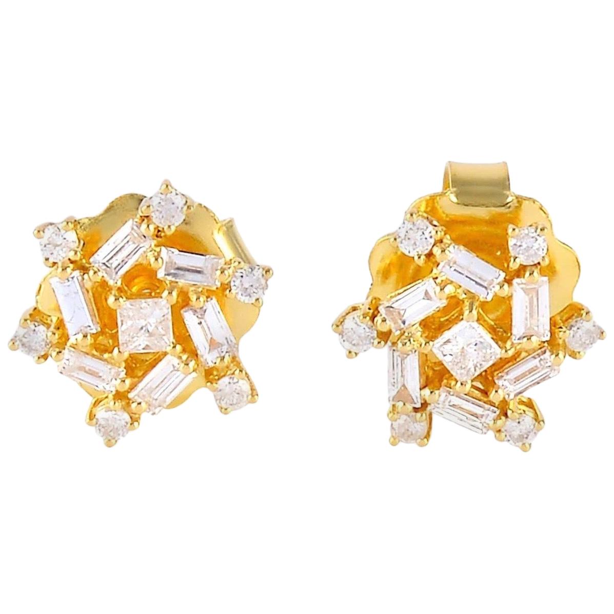 18 Karat Gold Baguette Diamond Stud Earrings For Sale