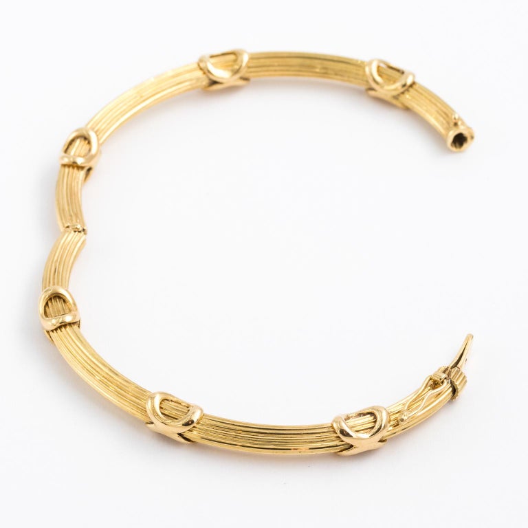 18 Karat Gold Bangle Bracelet at 1stdibs