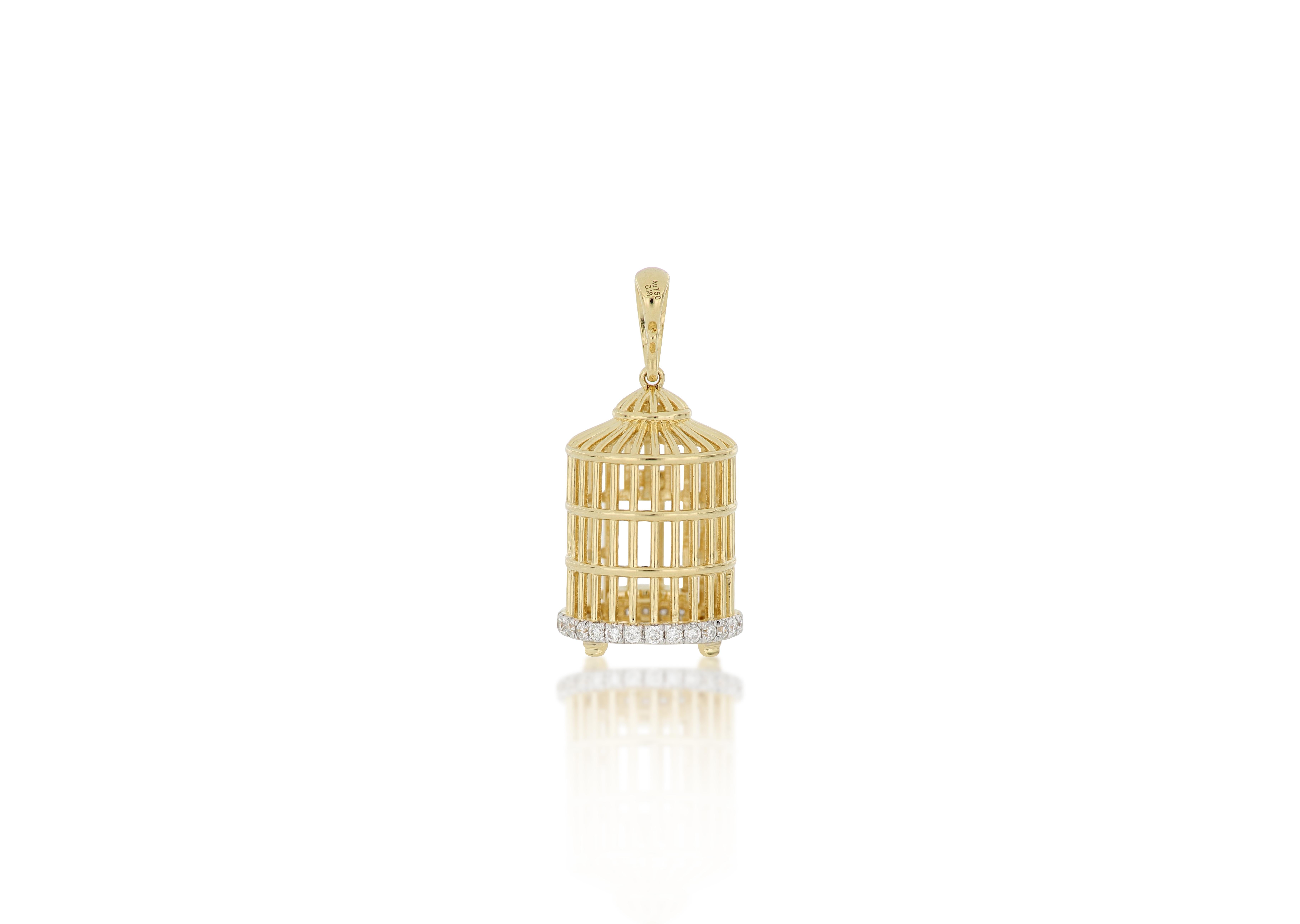 18 Karat Gold Bird Cage Diamond Pendant with Necklace In New Condition For Sale In Macau, MO