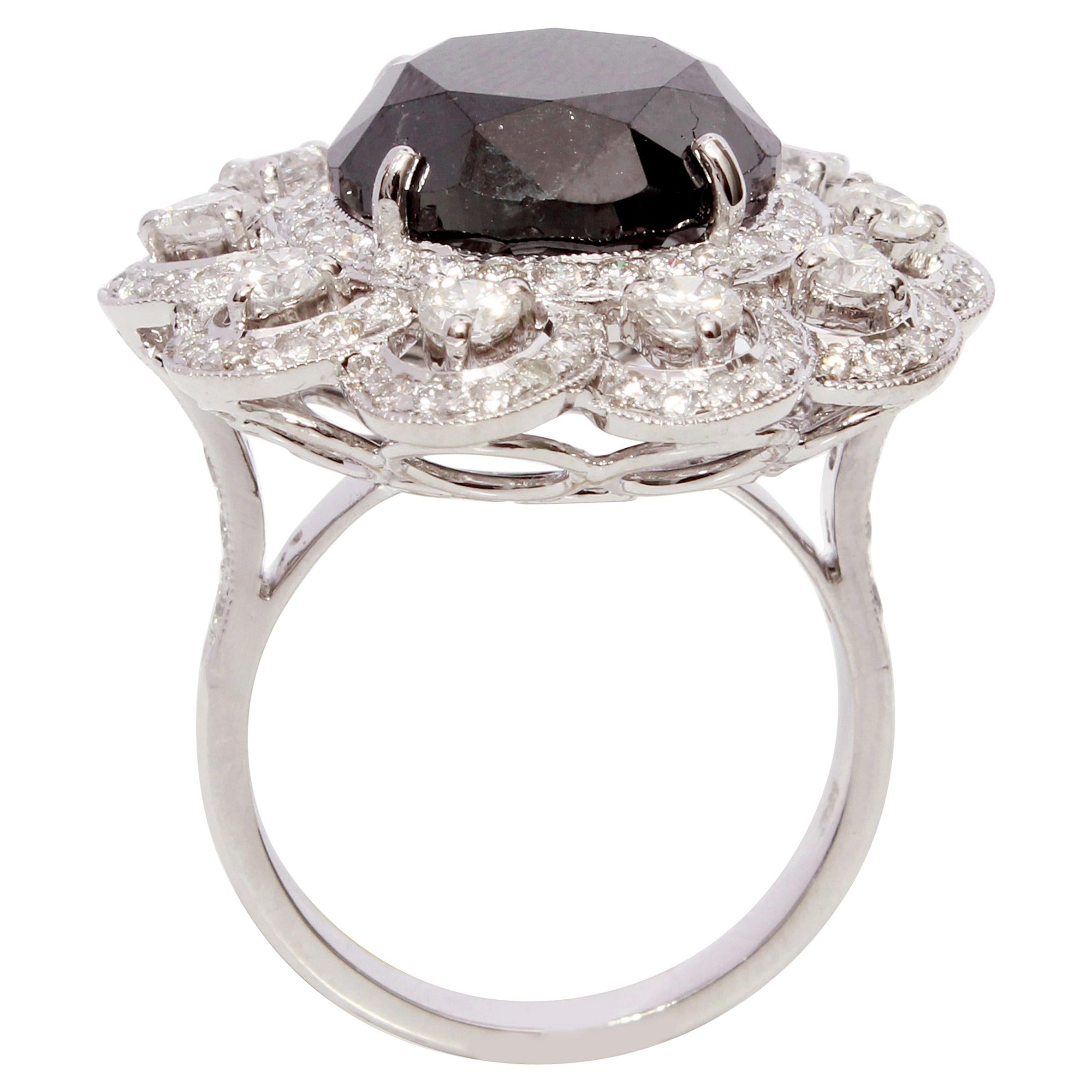 18 Karat Gold Black Diamond Ring For Sale