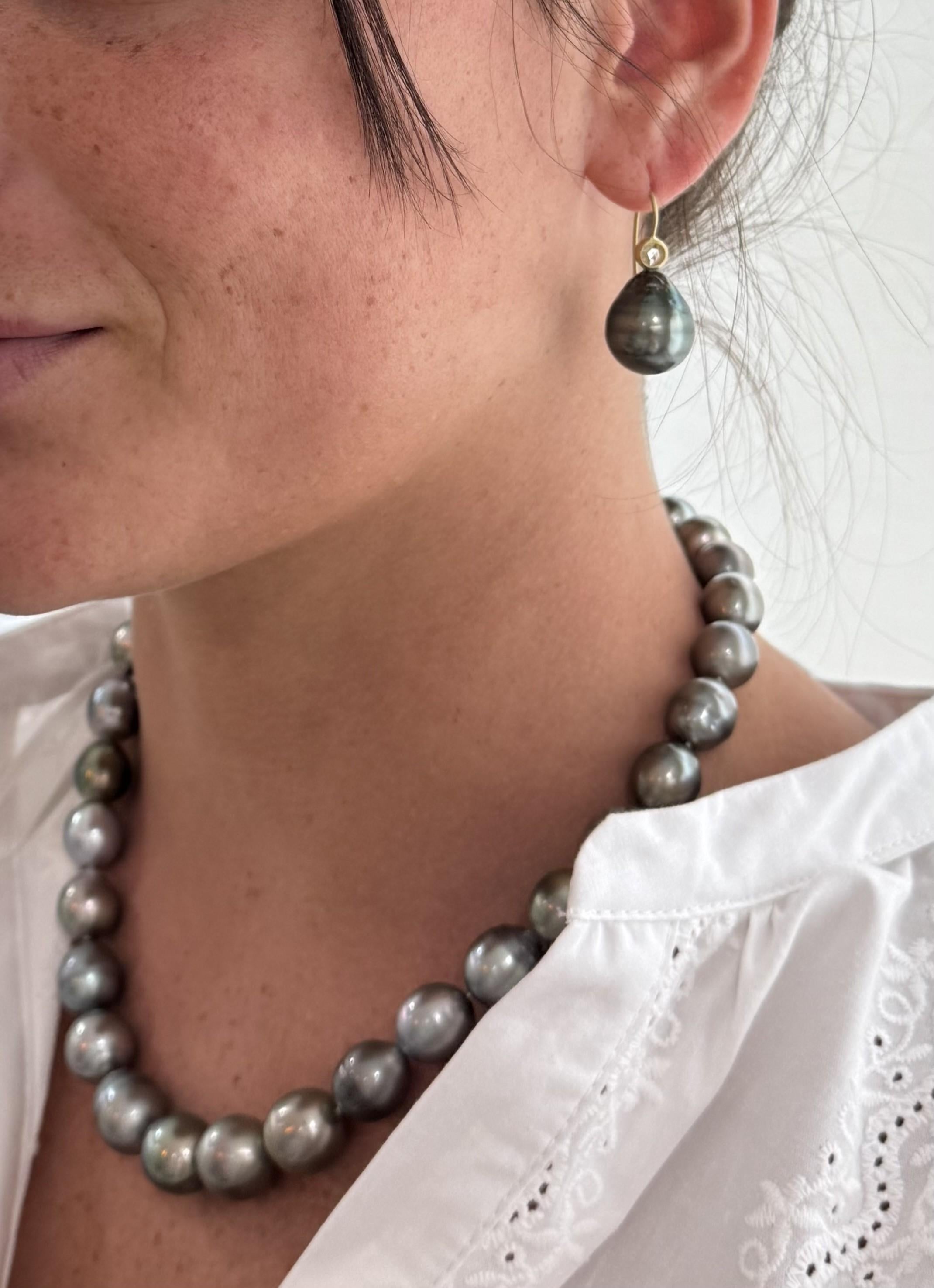 Collar de Perlas Barrocas de Tahití Negras de Oro de 18 K 18