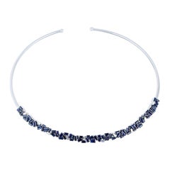 18 Karat Gold Choker-Halskette mit blauem Saphir und Diamant