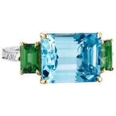 18 Karat Gold Blue Topaz 7.31 Carat, Green Tourmaline 1.3 Carat and Diamond Ring