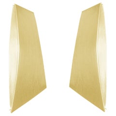 18 Karat Gold Bow Earring