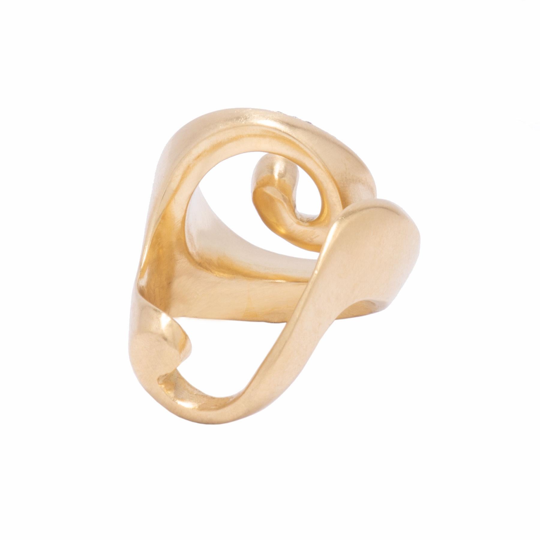 18 Karat Gold Broken Shell Ring with Diamonds In New Condition For Sale In Santa Fe, NM