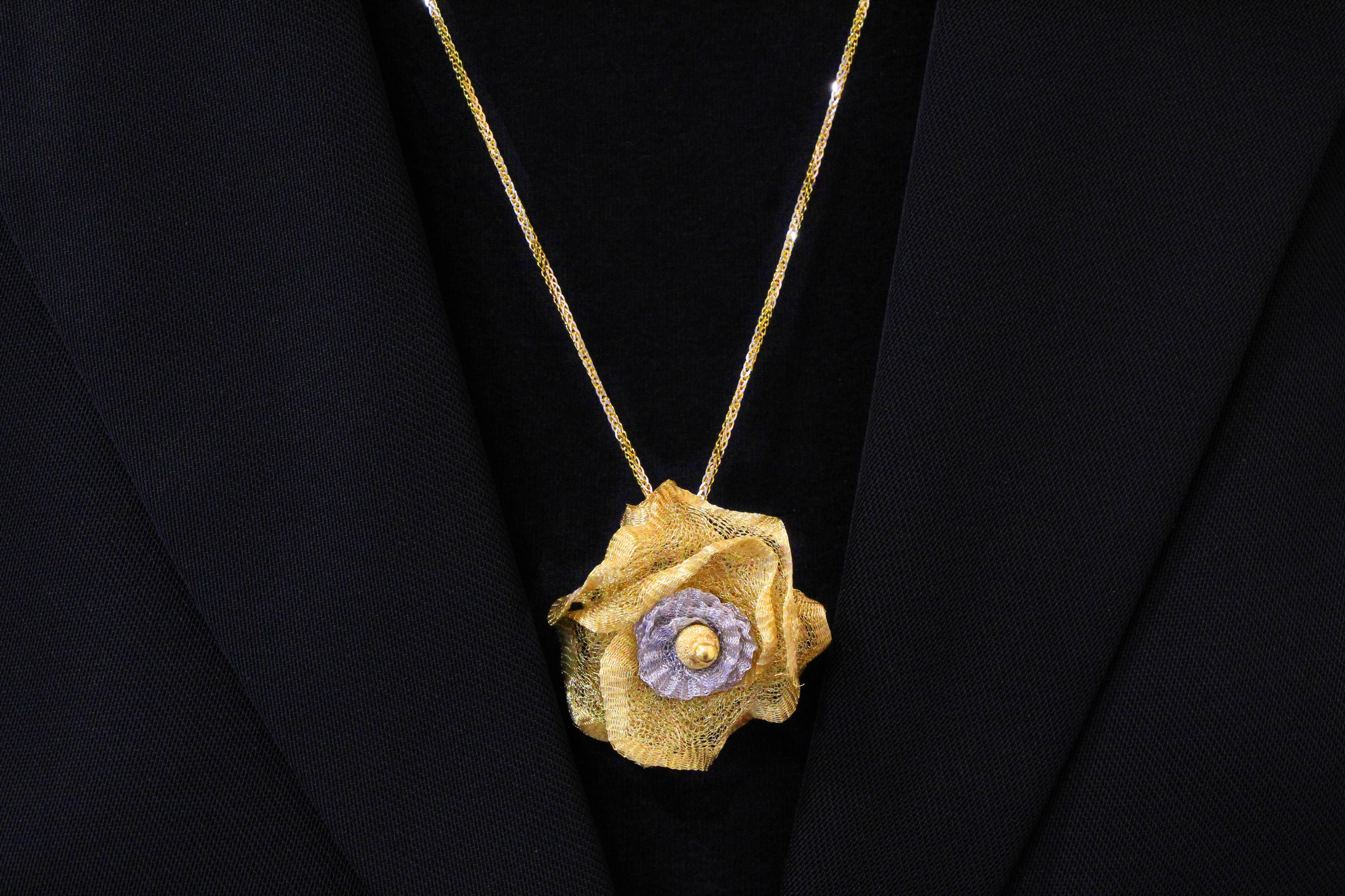 Contemporary 18 Karat Gold Brooch and Pendant with Necklace For Sale