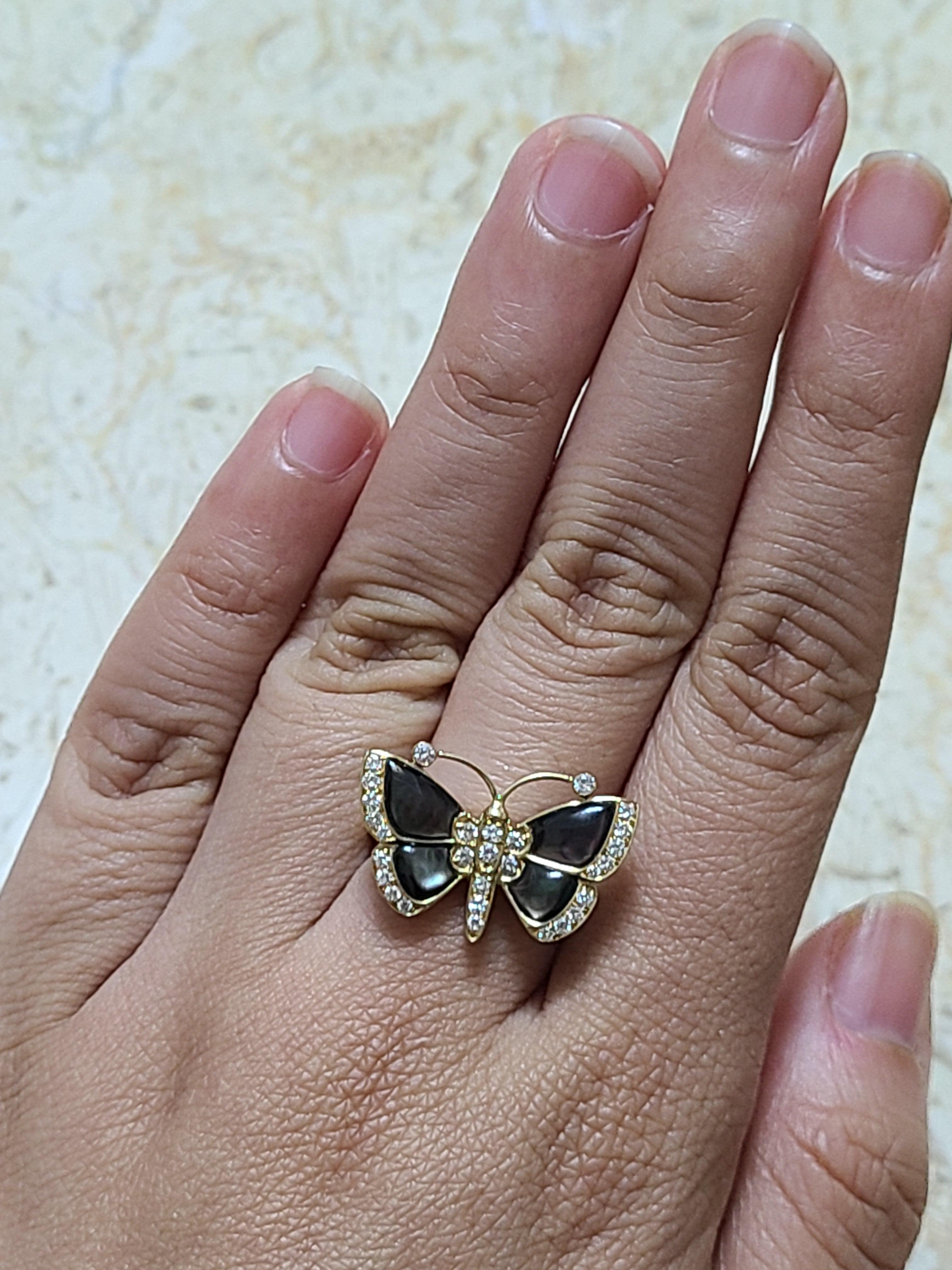 Bague créatrice papillon en or 18 carats avec diamants en vente 1