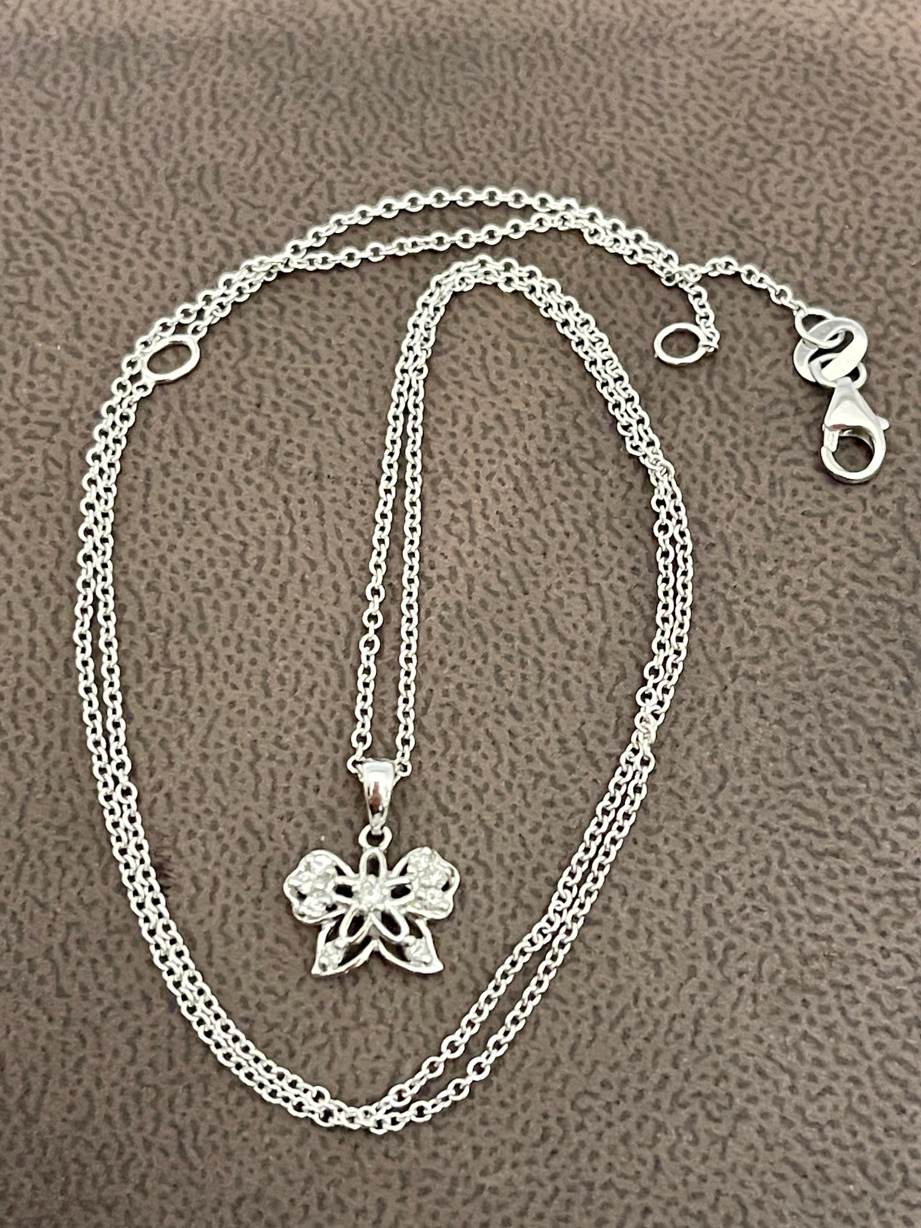 gucci butterfly necklace