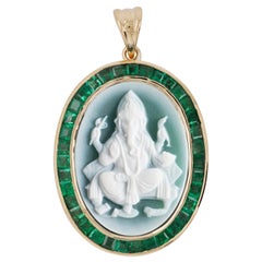 18 Karat Gold Caliber-Cut Emerald Ganesha Cameo Contemporary Pendant Necklace
